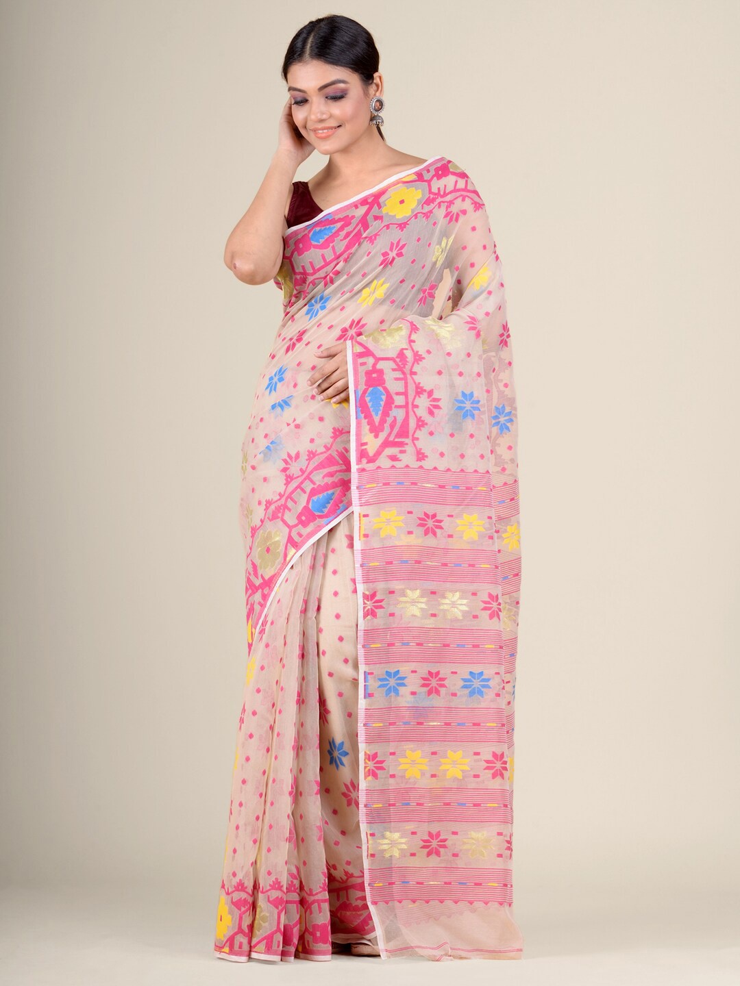 

Charukriti Off White & Pink Floral Jamdani Saree