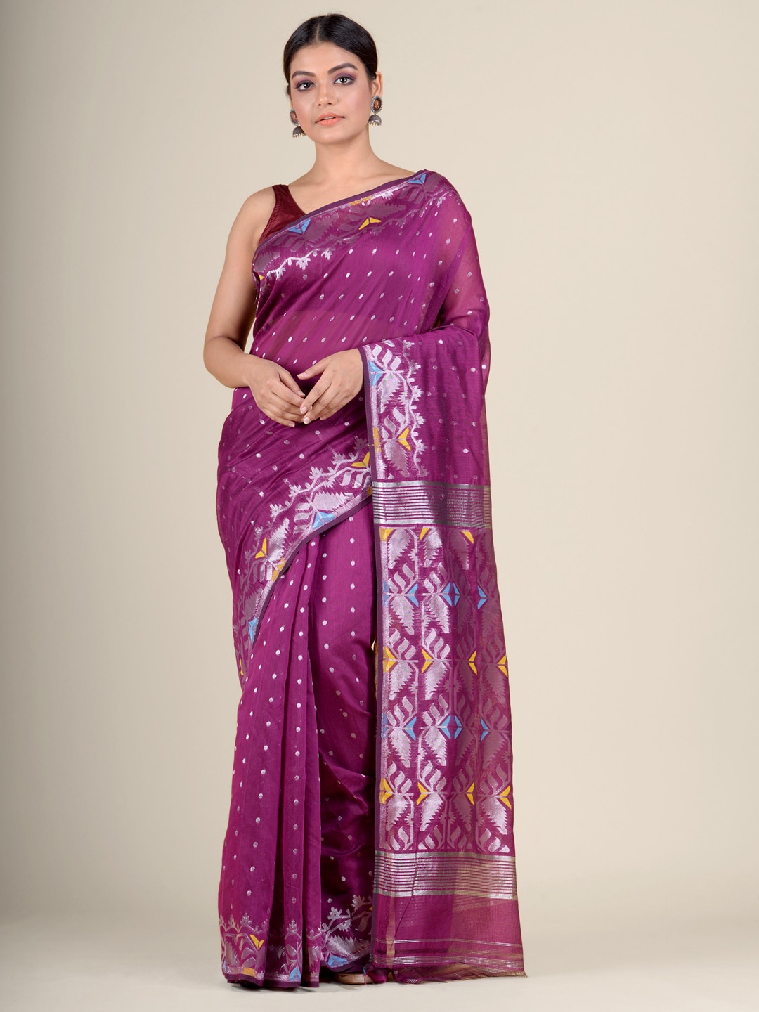 

Charukriti Magenta & Silver-Toned Jamdani Saree