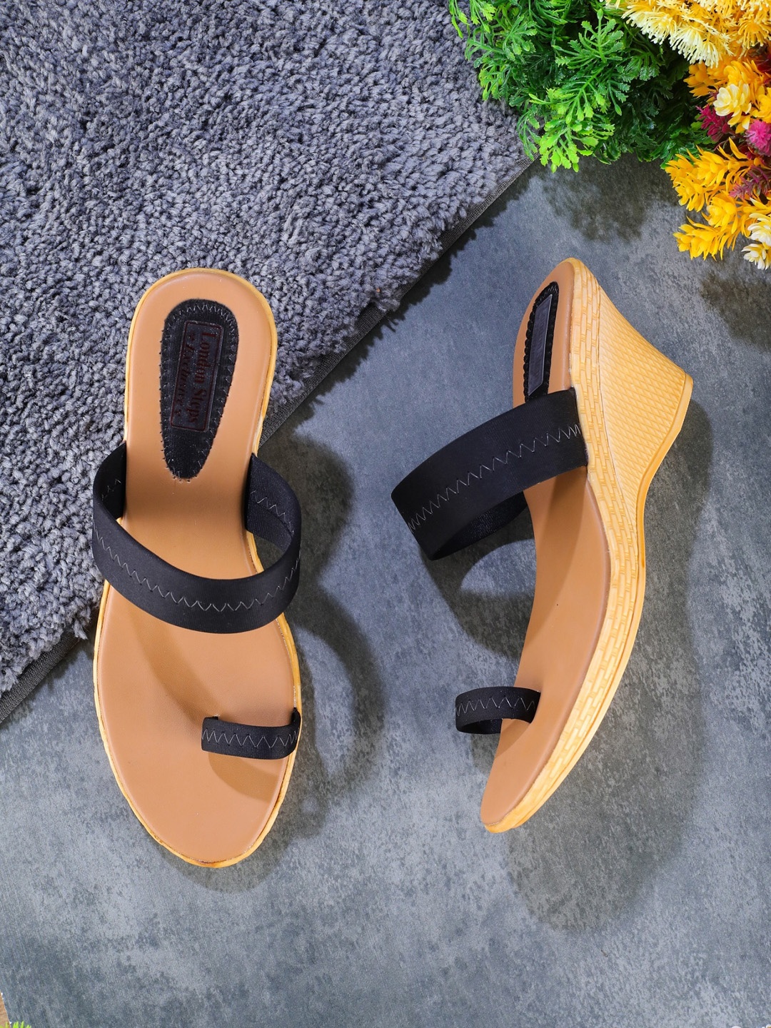 

LONDON STEPS Black Stiletto Sandals Heels