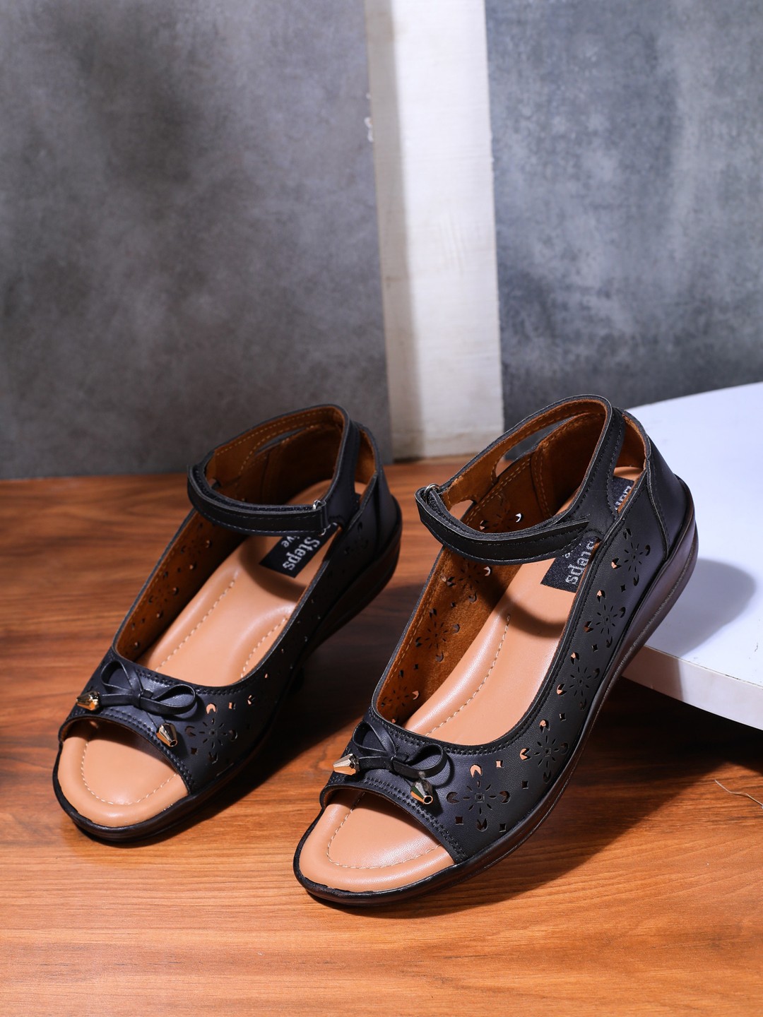 

LONDON STEPS Women Black Comfort Sandals with Laser Cuts