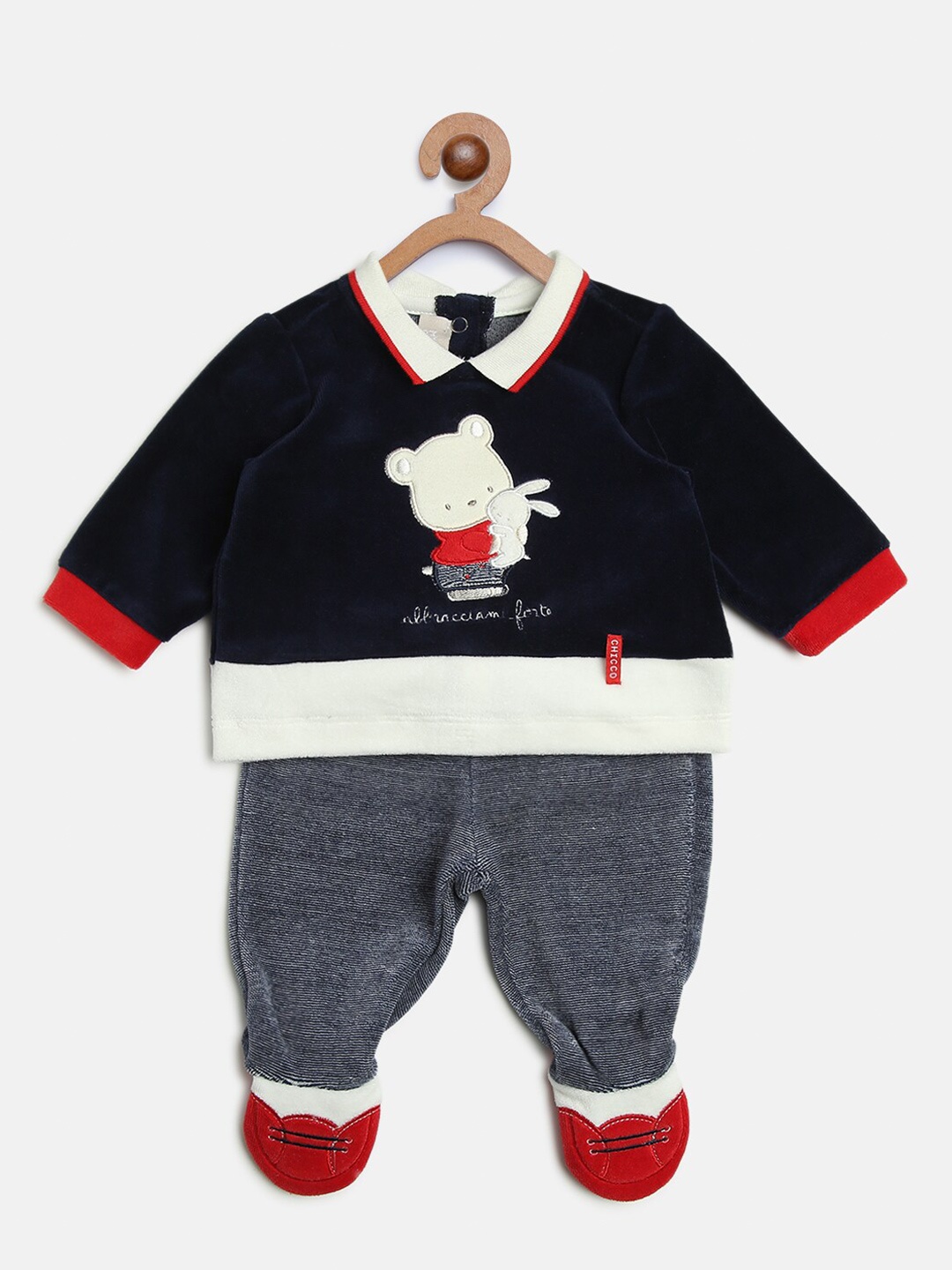 

Chicco Boys Black & Grey Applique Sustainable Top with Footed Pyjamas