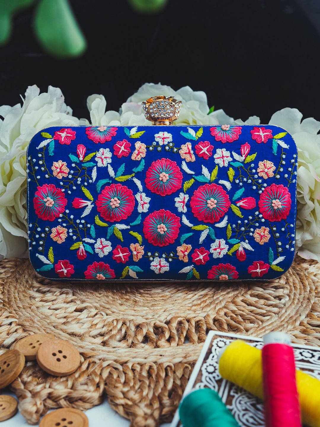 

NR By Nidhi Rathi Women Blue Embroidered Clutch