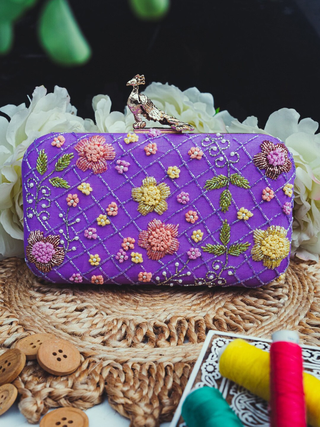 

NR By Nidhi Rathi Women Purple Embellished Clutch