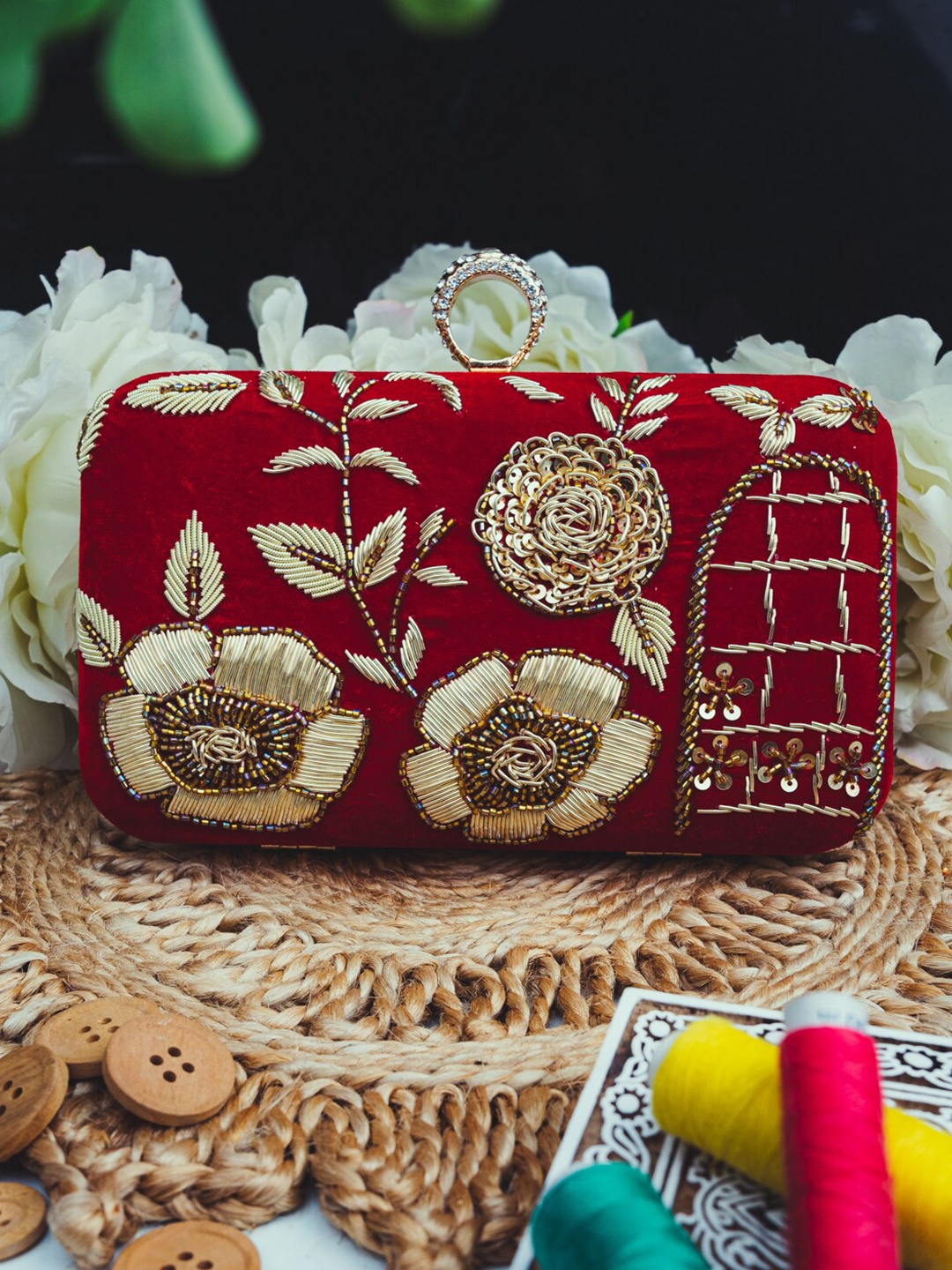 

NR By Nidhi Rathi Red & Gold-Toned Embroidered Box Clutch