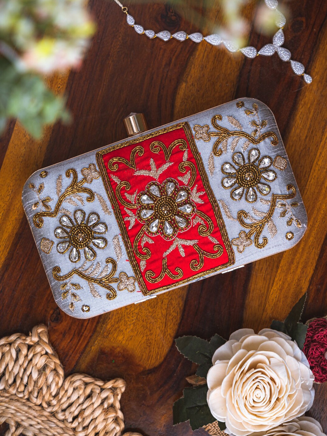 

NR By Nidhi Rathi Silver-Toned & Fuchsia Embroidered Box Clutch