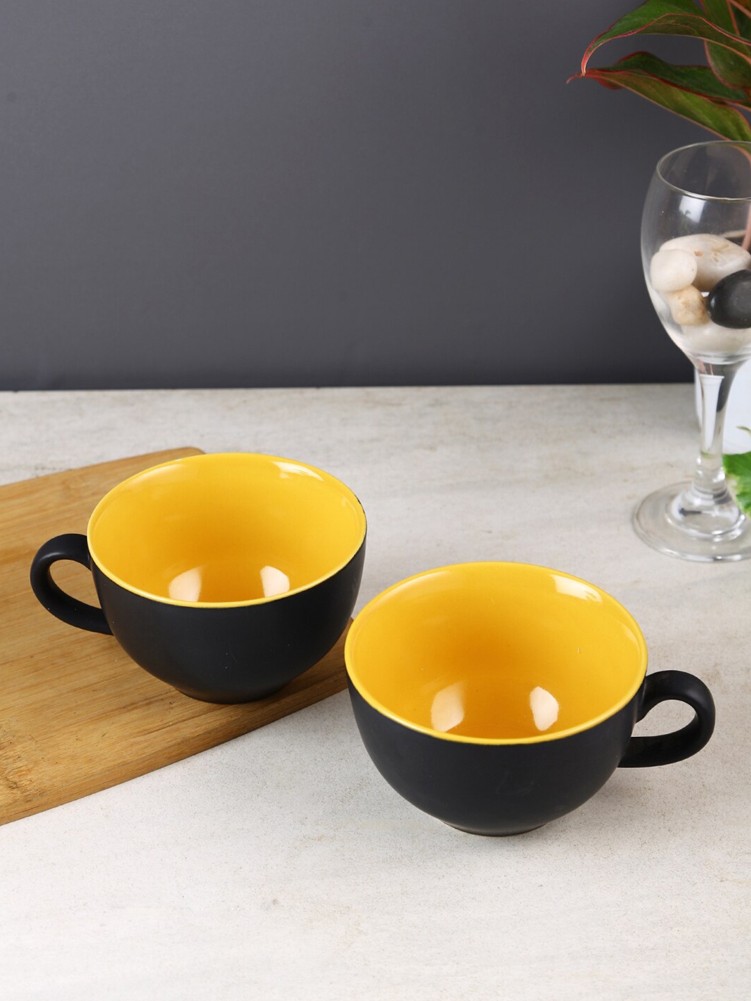 

Aapno Rajasthan Black & Yellow 2 Pieces Ceramic Glossy Bowls