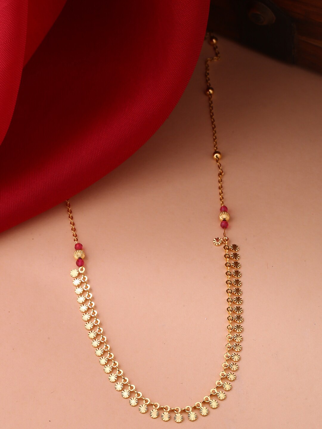 

Shoshaa Women Gold-Plated Handcrafted Minimal Design Chain