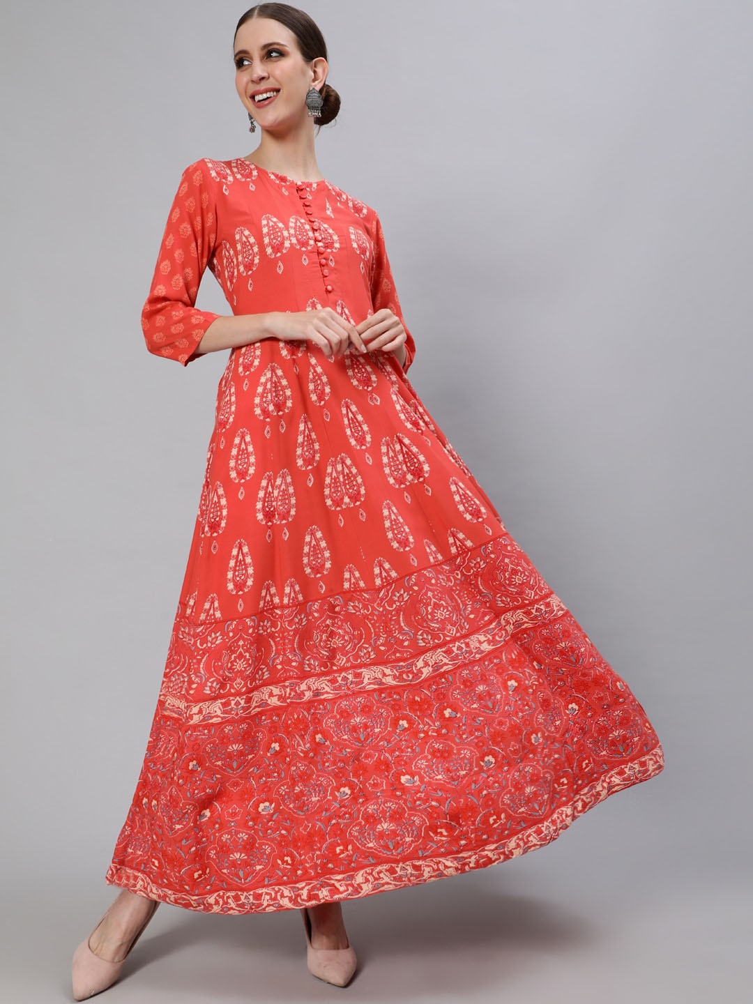 

Ishin Women Peach-Coloured & Off White Ethnic Motifs Printed Anarkali Kurta