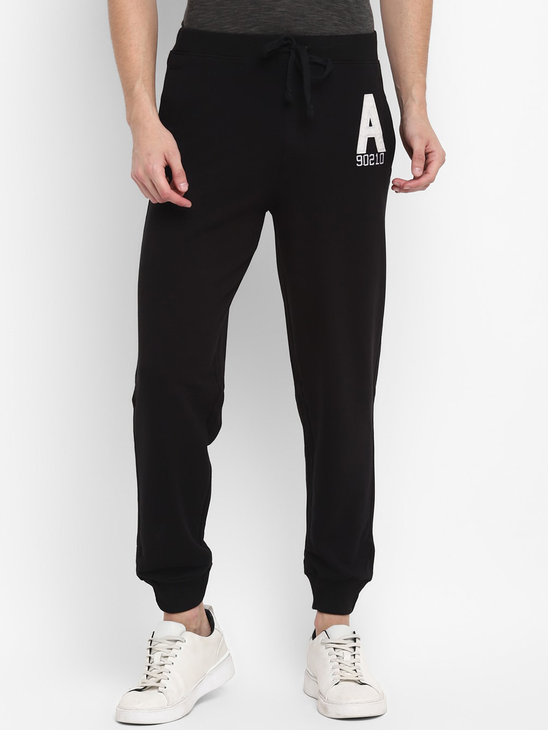 

American Crew Men Black Solid Relaxed Fit Joggers