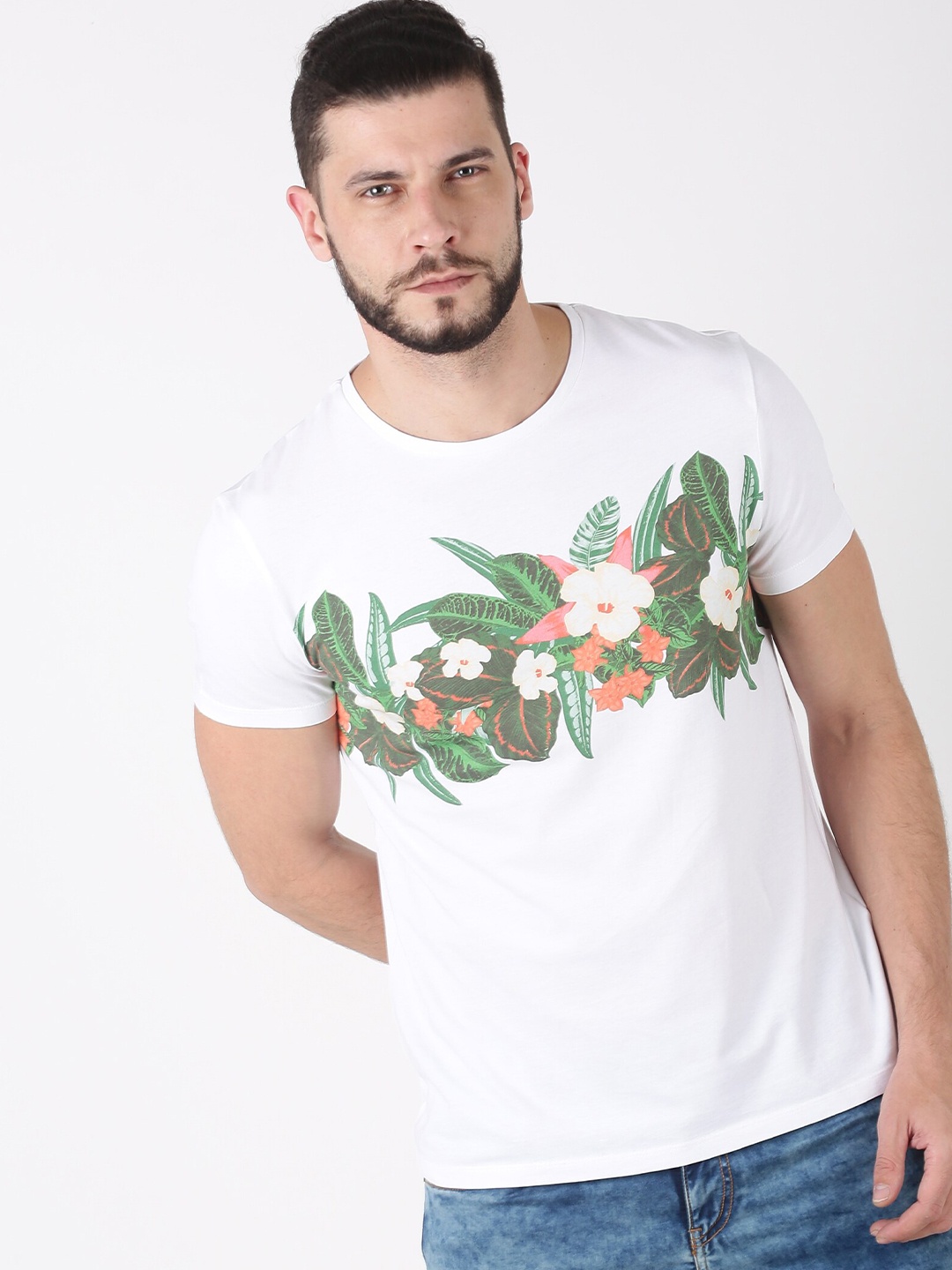 

UrGear Men White & Green Floral Printed T-shirt