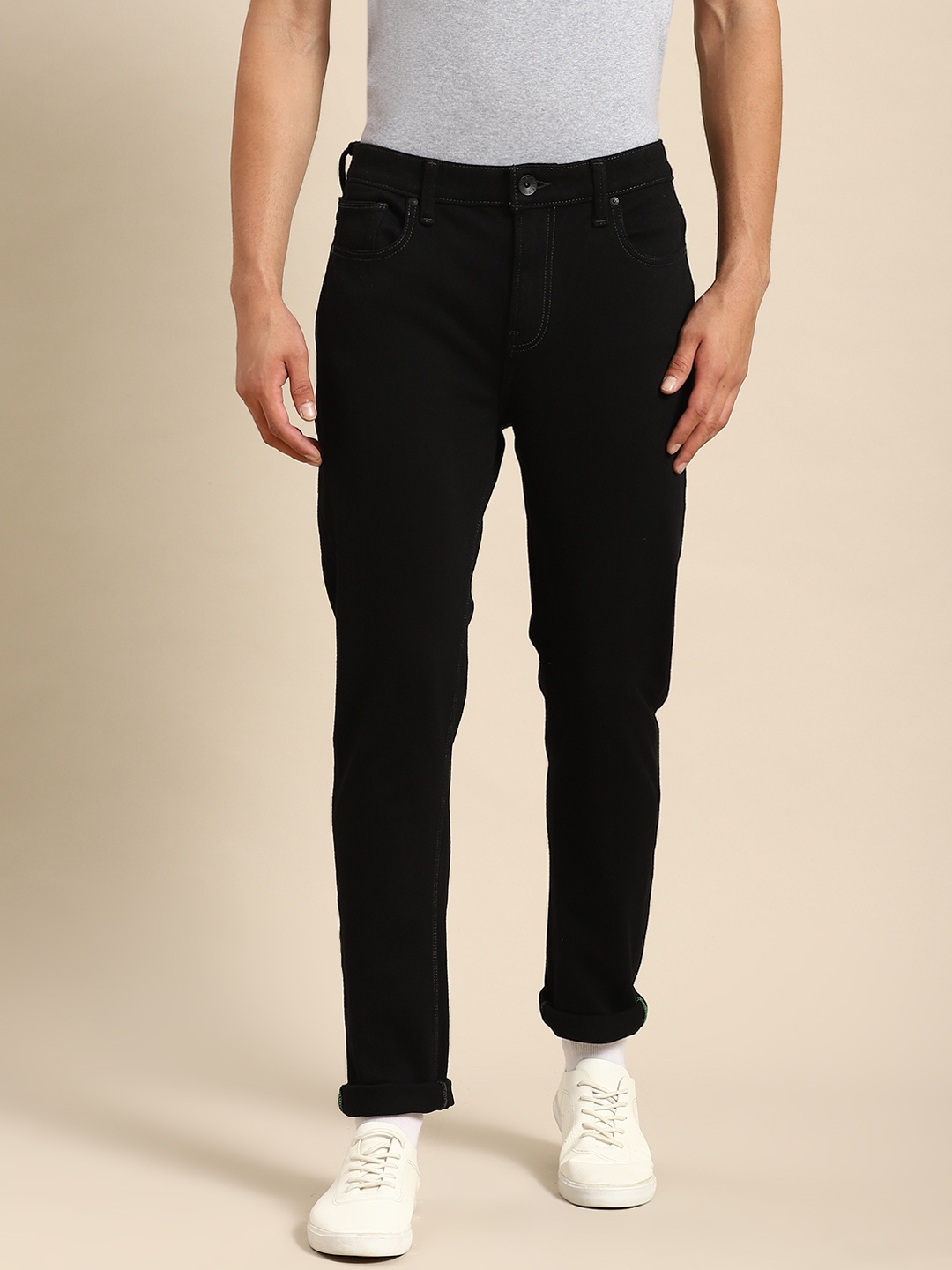 

United Colors of Benetton Men Carrot Fit Black Stretchable Jeans