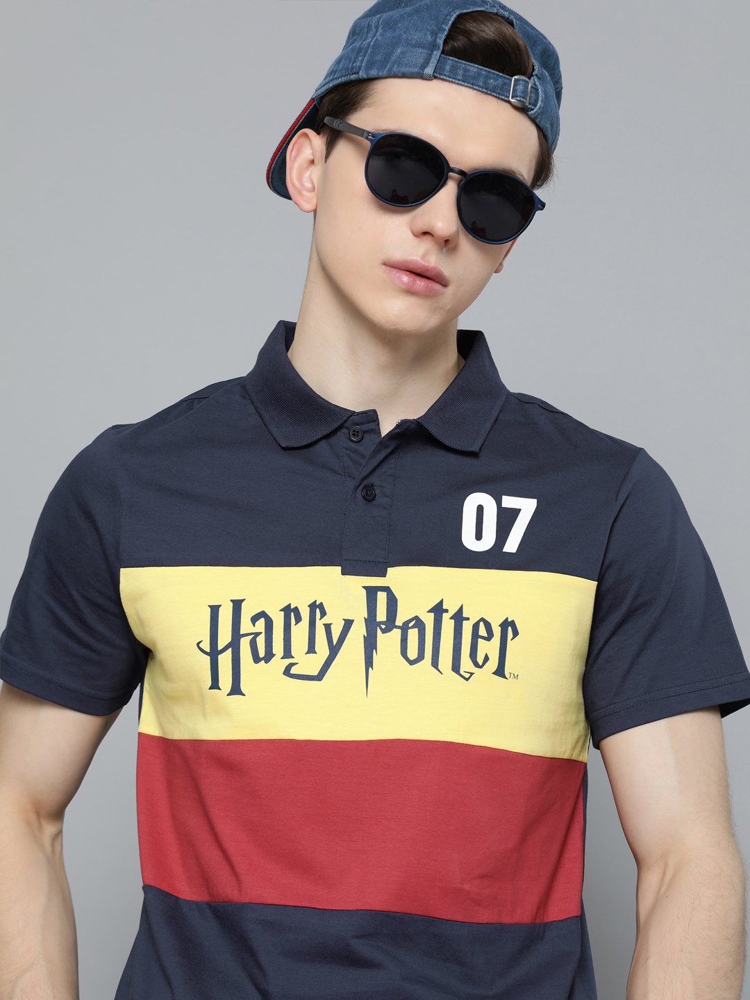 

Kook N Keech Harry Potter Men Navy Blue & Maroon Colourblocked Polo Collar T-shirt