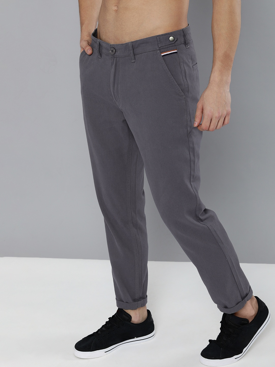 

HERE&NOW Men Grey Slim Fit Solid Regular Trousers