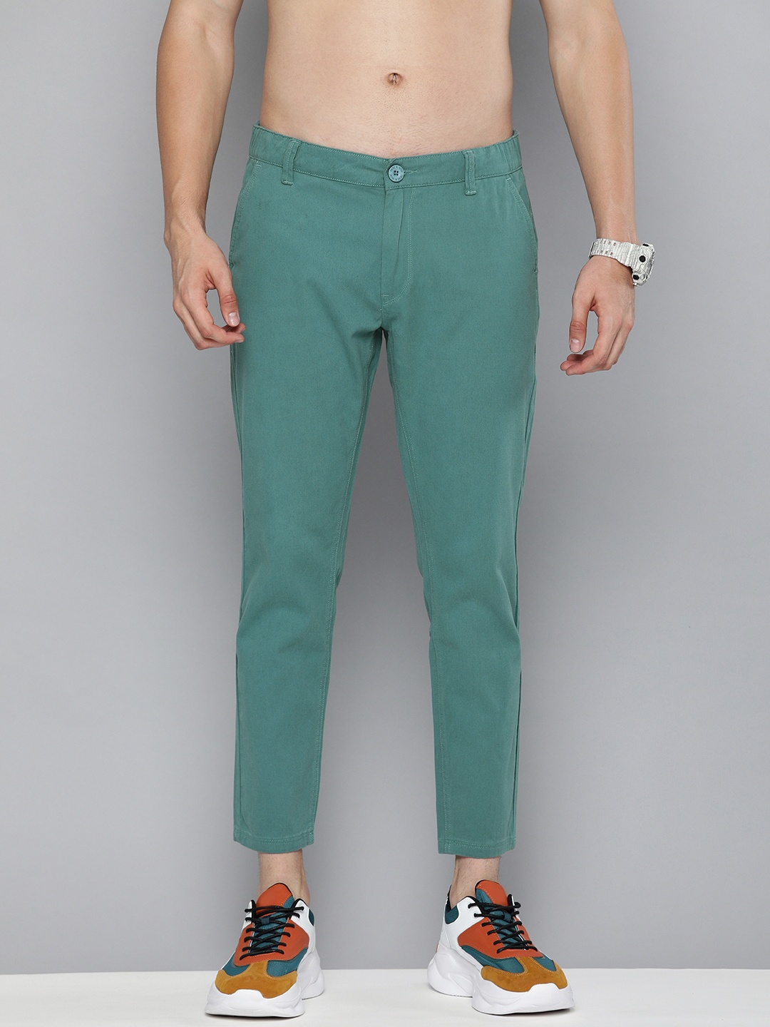 

HERE&NOW Men Teal Solid Mid Waist Regular Trousers