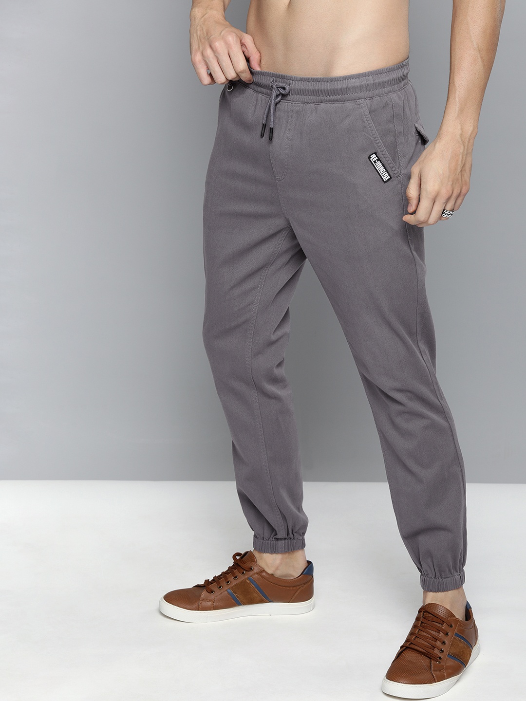 

HERE&NOW Men Grey Slim Fit Joggers Trousers