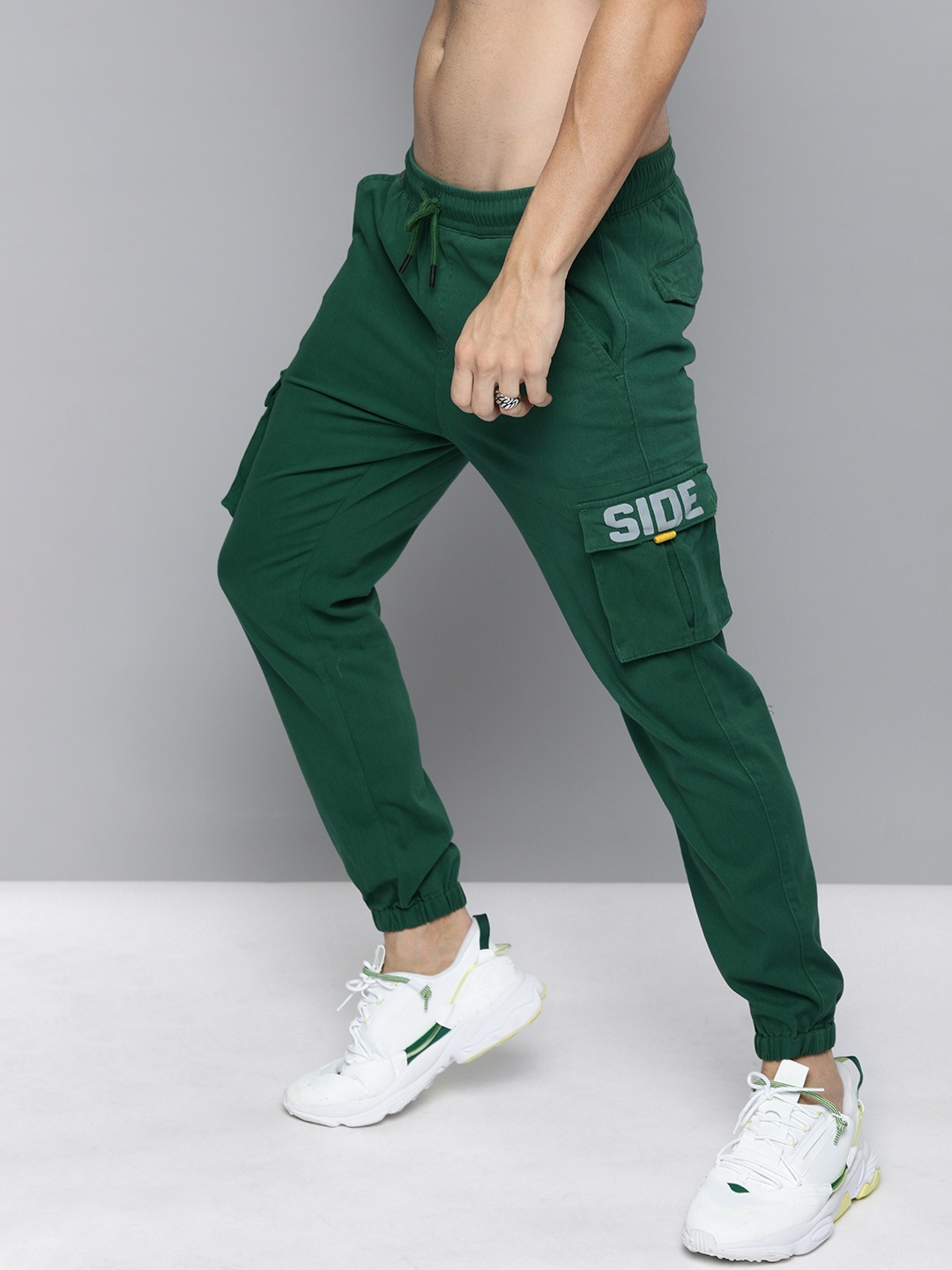 

HERE&NOW Men Green Slim Fit Joggers Trousers