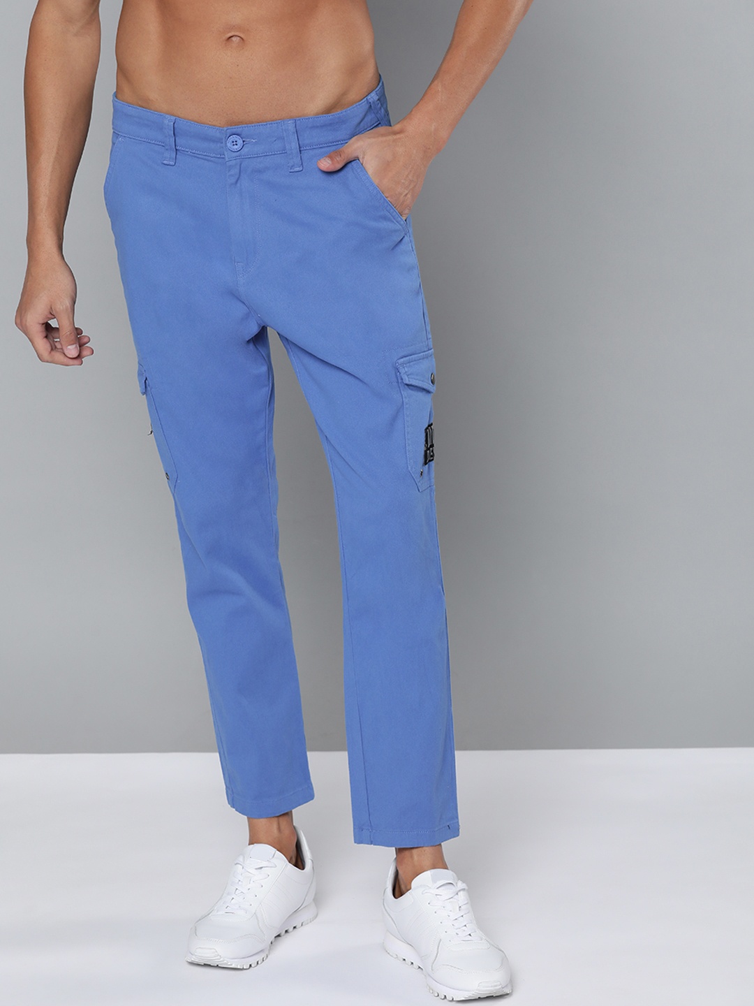 

HERE&NOW Men Blue Solid Cargos Trousers