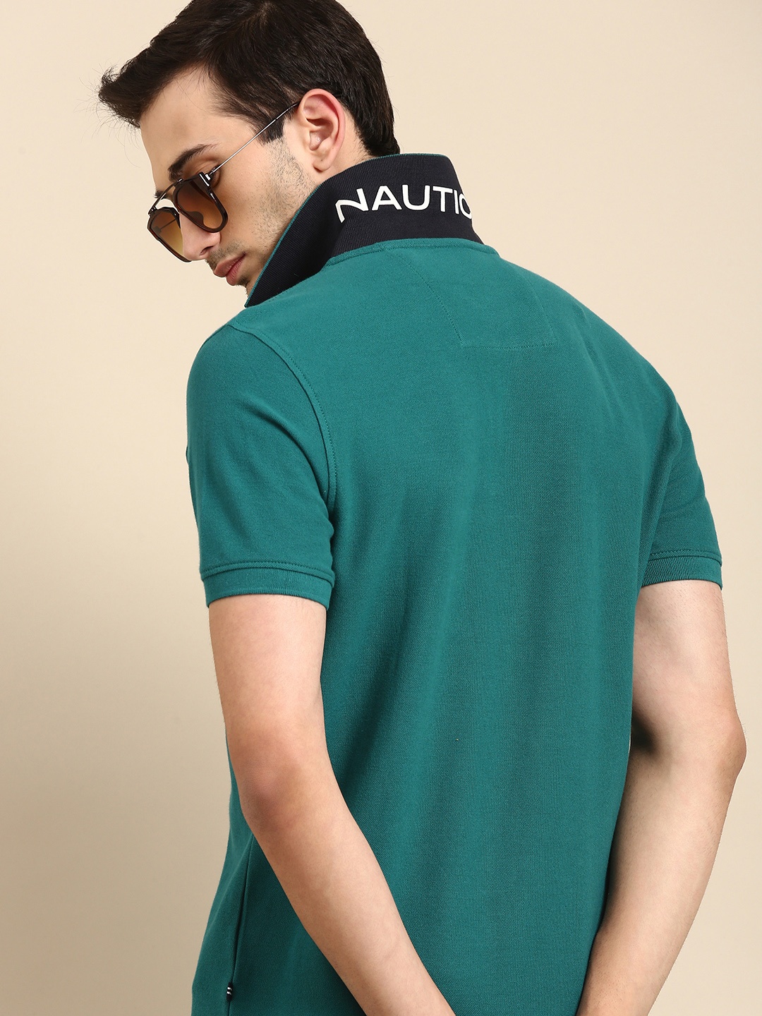 

Nautica Men Green Solid Slim Fit Pure Cotton Polo Collar Pure Cotton T-shirt