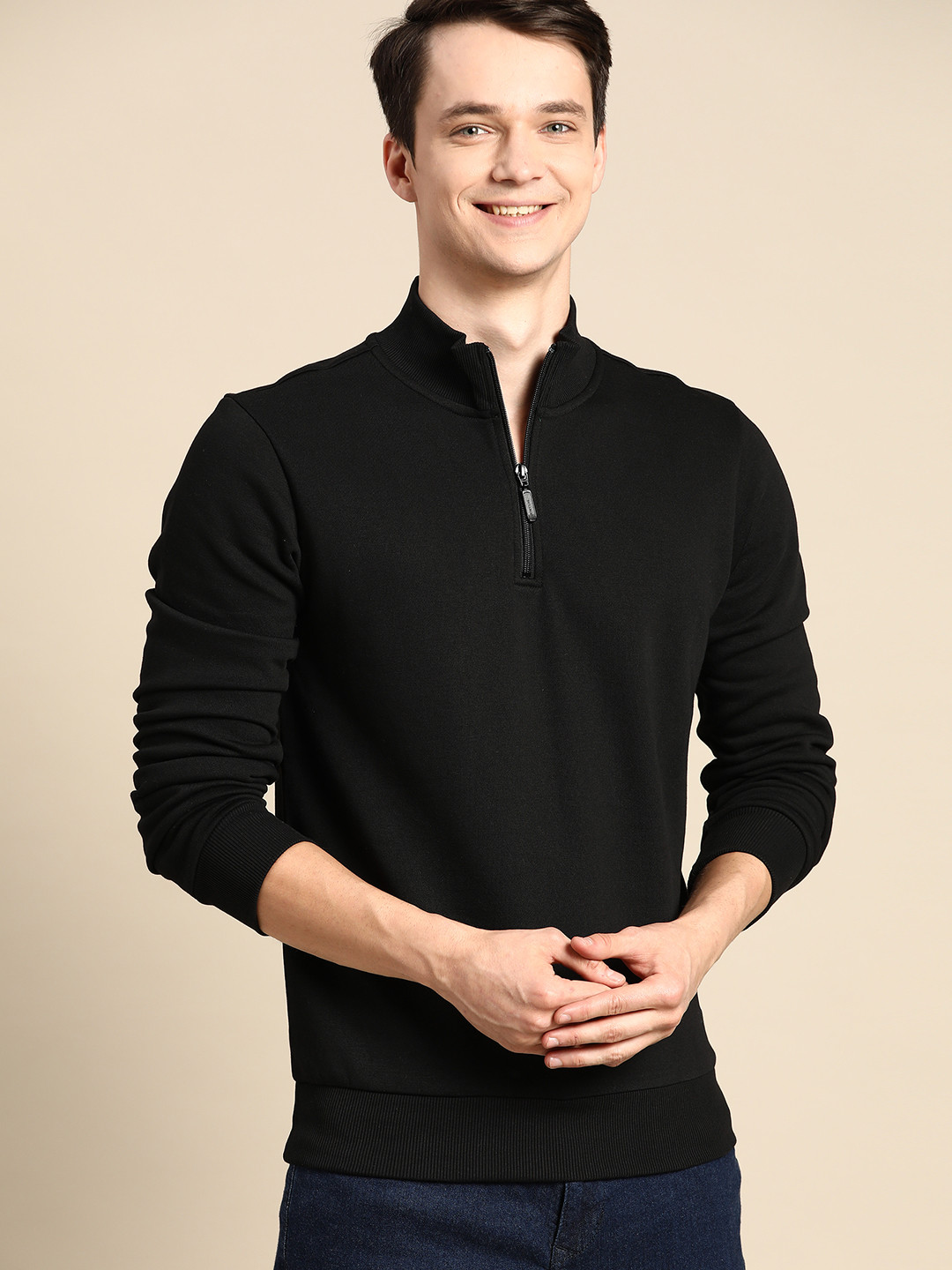 

United Colors of Benetton Men Black Sweatshirt