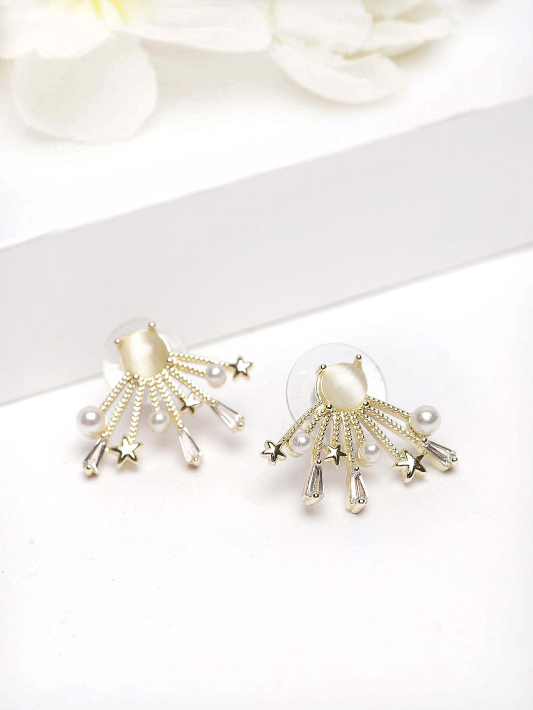 

AVANT-GARDE PARIS White Contemporary Studs Earrings