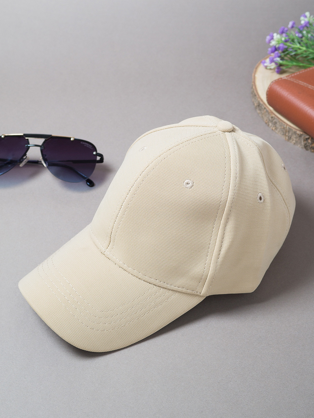 

Golden Peacock Unisex Beige Baseball Cap