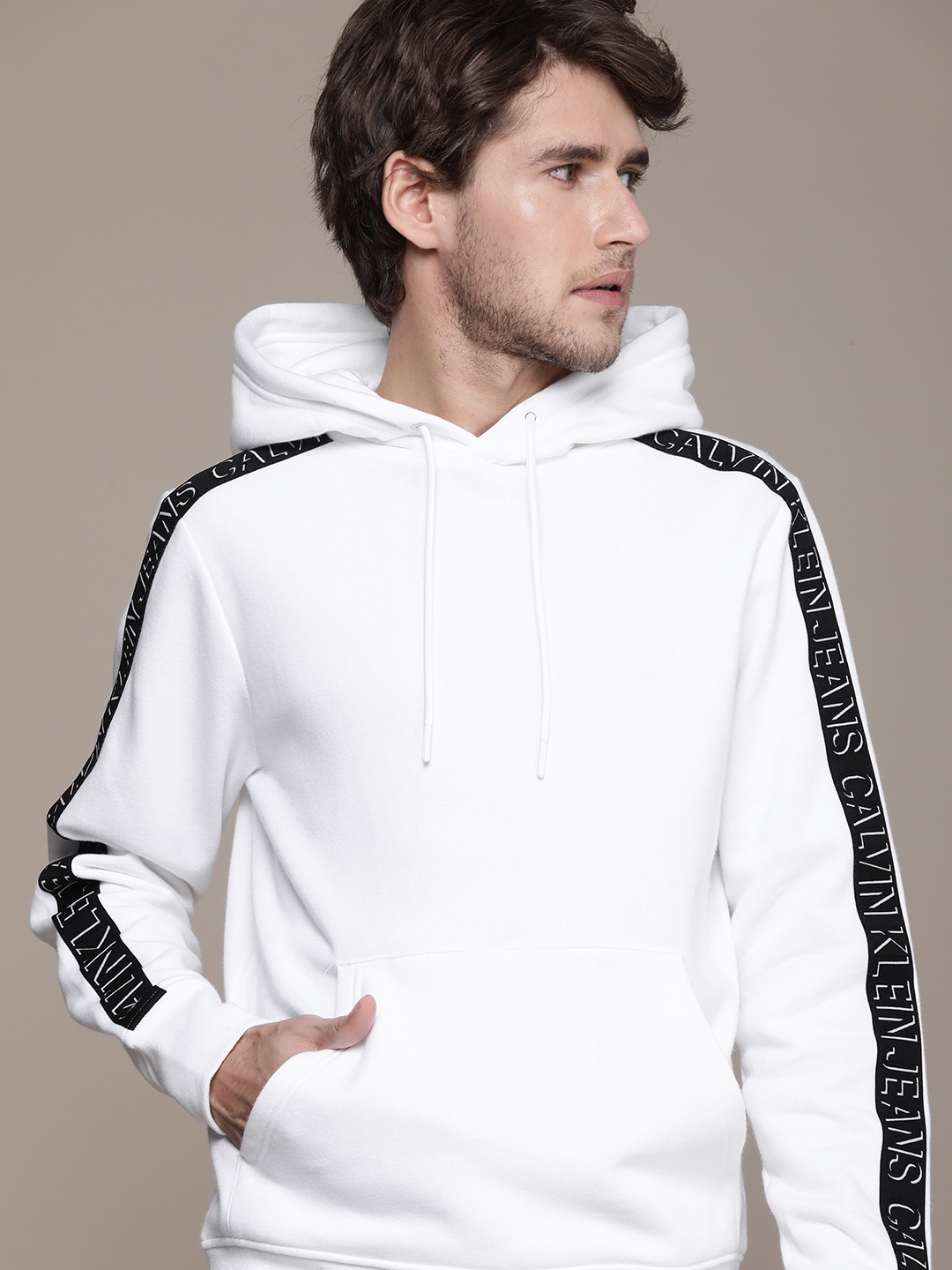 

Calvin Klein Jeans Men White Hooded Sweatshirt with Printed Sleeve