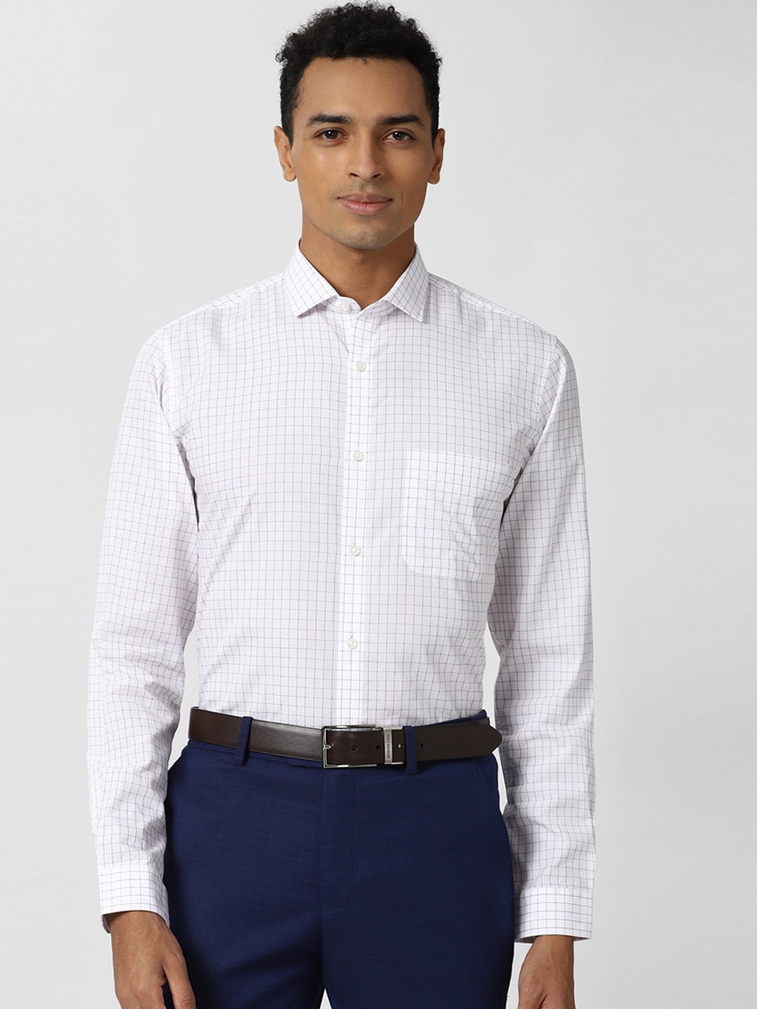 

Peter England Men White Slim Fit Opaque Checked Casual Shirt