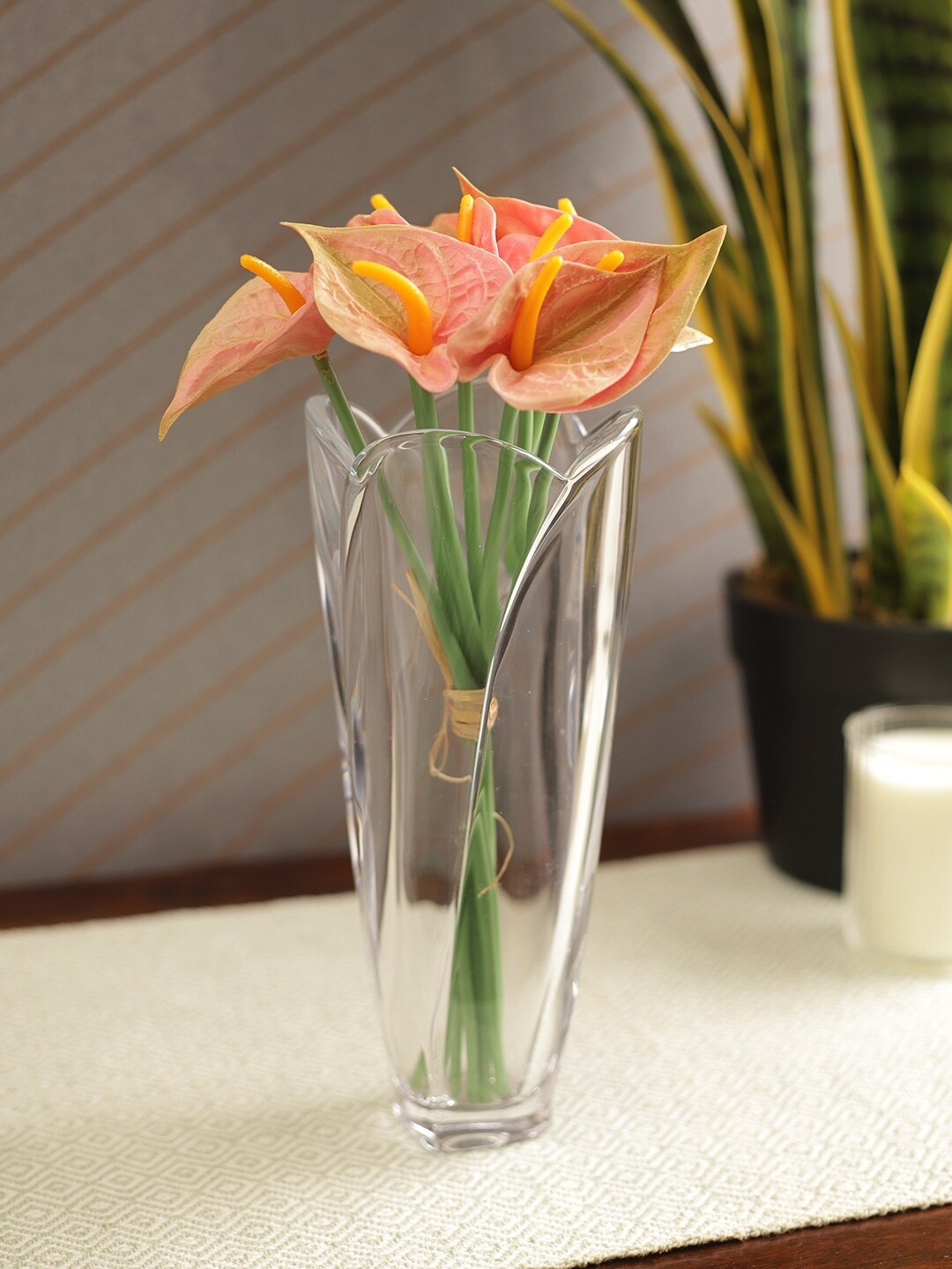 

Living Essence Peach-Coloured & Green Lily Bunch Polyester Artificial Flower