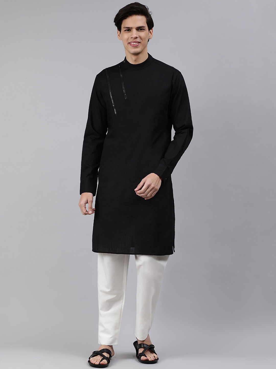 

Freehand by The Indian Garage Co Men Black Solid Kurta