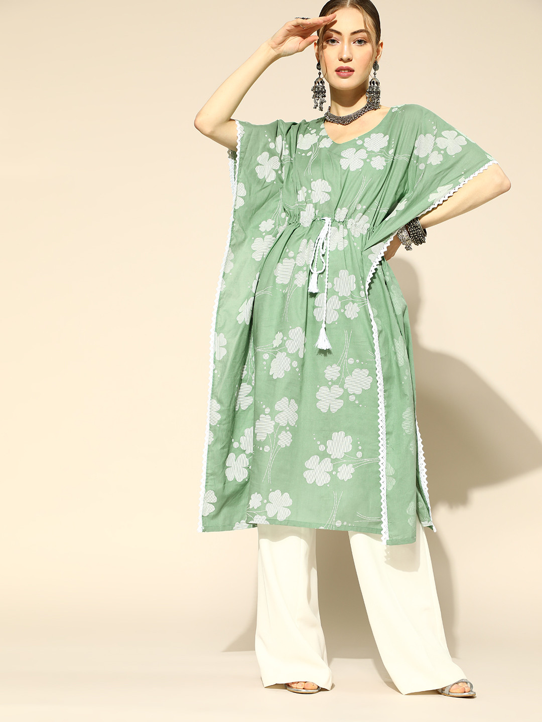 

AHIKA Women Green & Off White Floral Printed Extended Sleeves Floral Kaftan Kurta