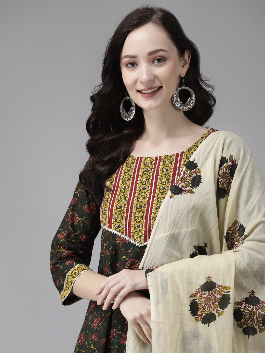 

Indo Era Women Green Ethnic Motifs Printed Regular Kurta with Trousers & With Dupatta