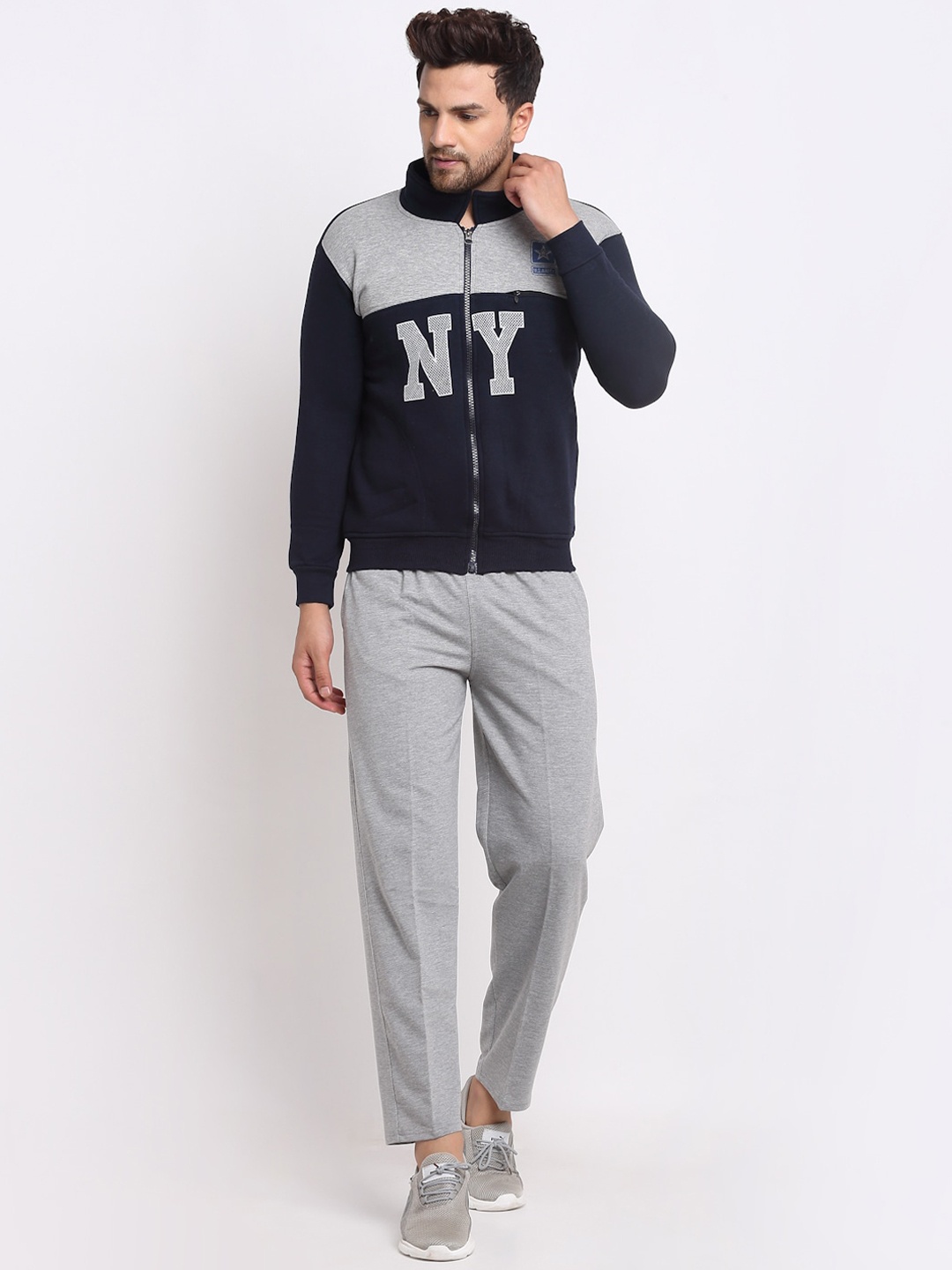 

VIMAL JONNEY Men Grey & Black Colourblocked Tracksuit
