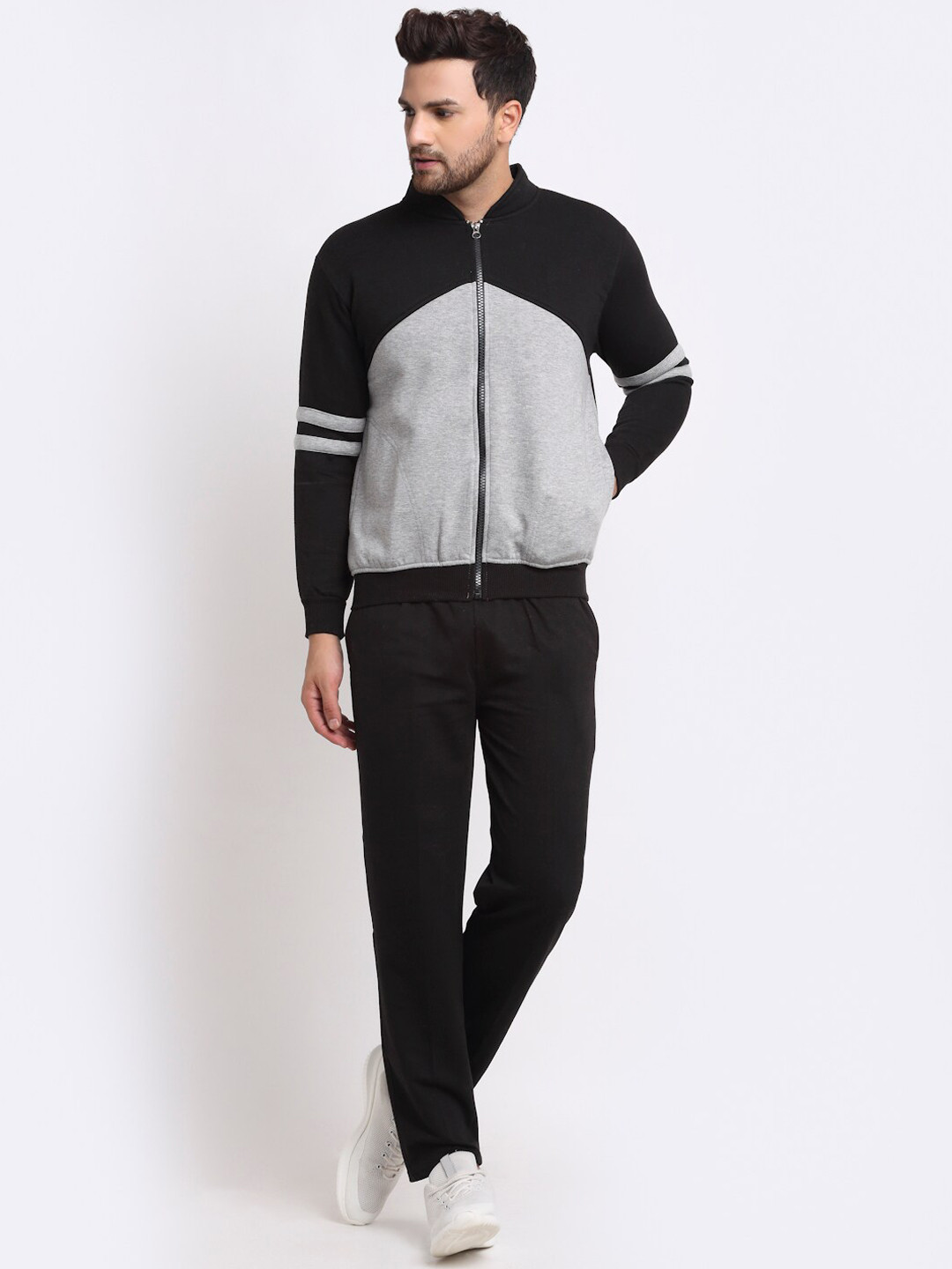 

VIMAL JONNEY Men Black & Grey Colourblocked Tracksuit