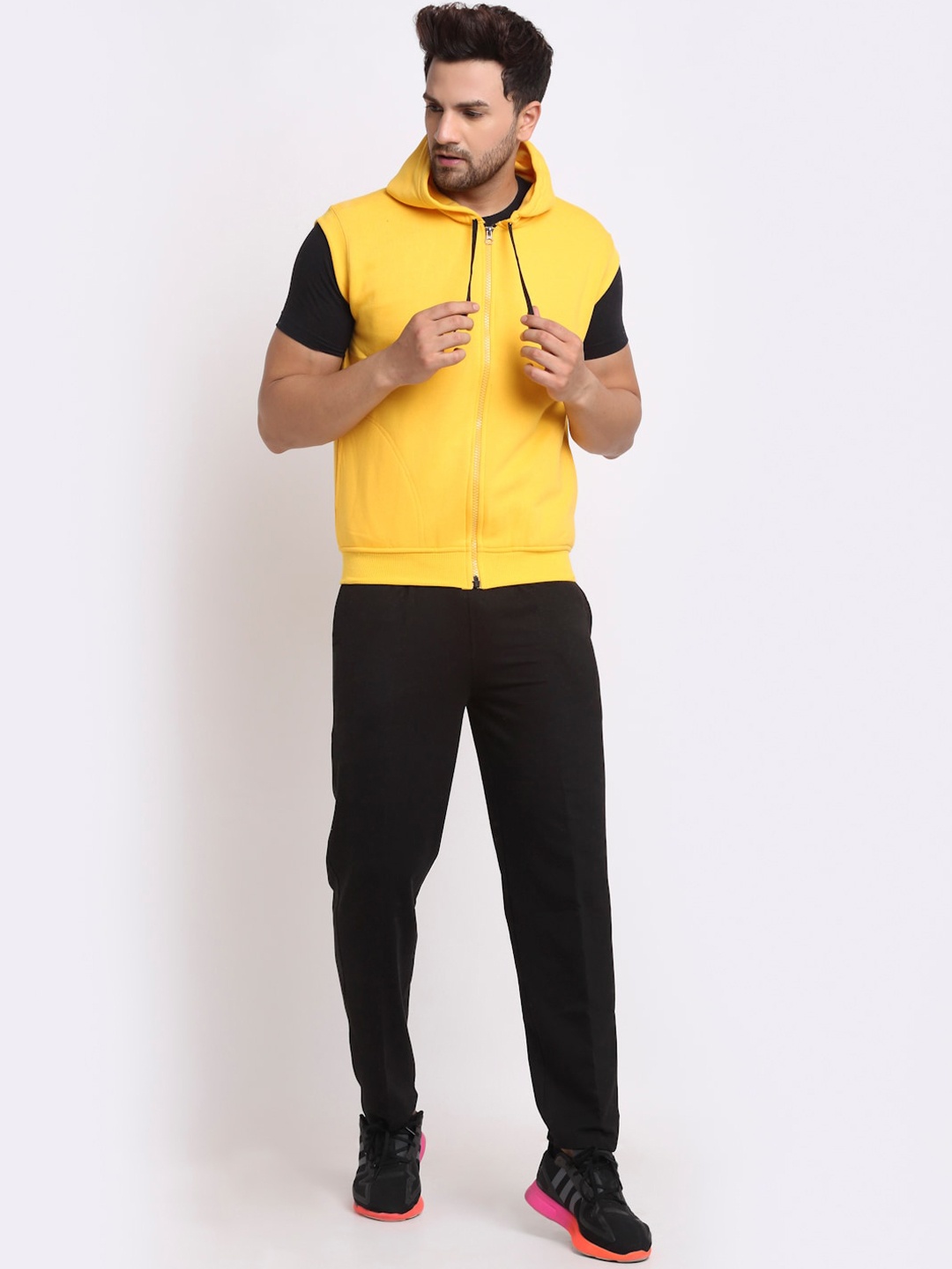 

VIMAL JONNEY Men Black & Yellow Colourblocked Tracksuit