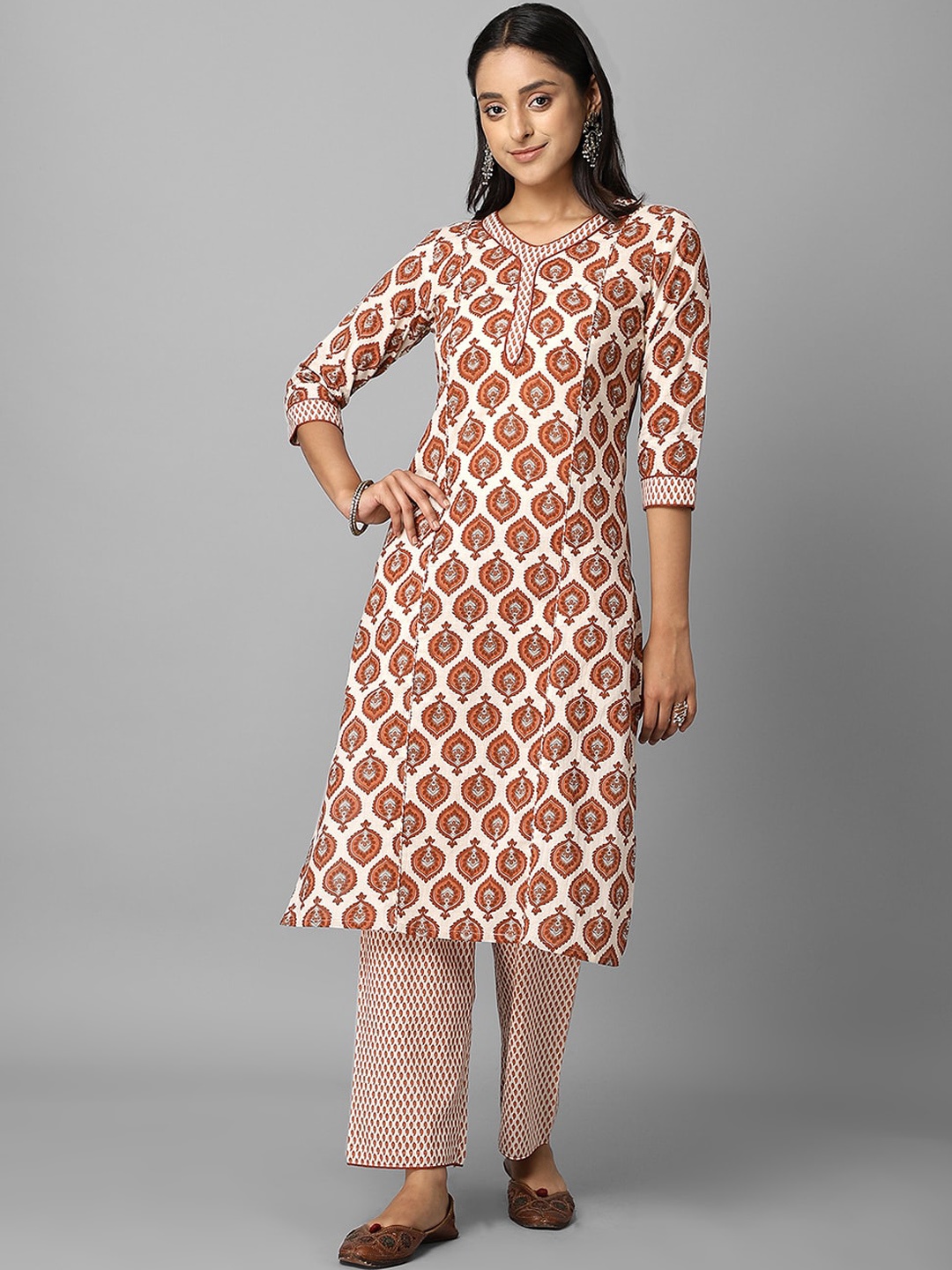 

Azira Women Beige Printed Regular Pure Cotton Kurta with Palazzos