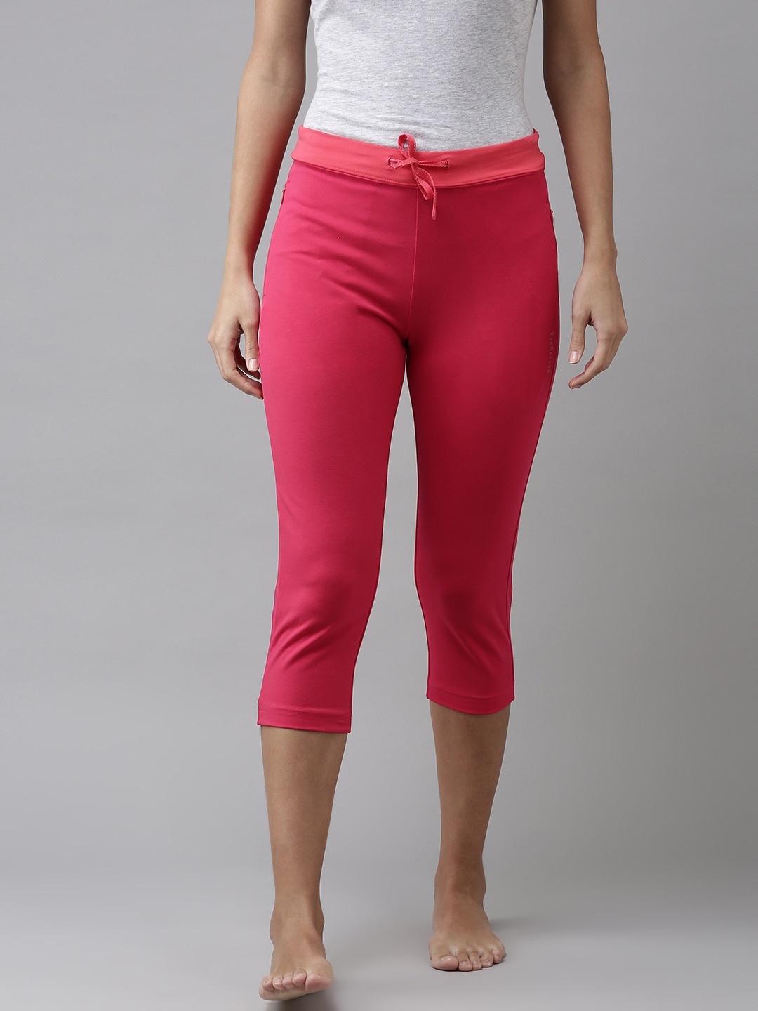 

Van Heusen Women Reflective Trim Lounge Capris, Pink