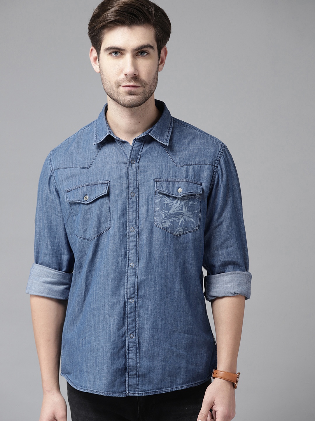 

BEAT LONDON by PEPE JEANS Men Blue Pure Cotton Slim Fit Opaque Casual Shirt