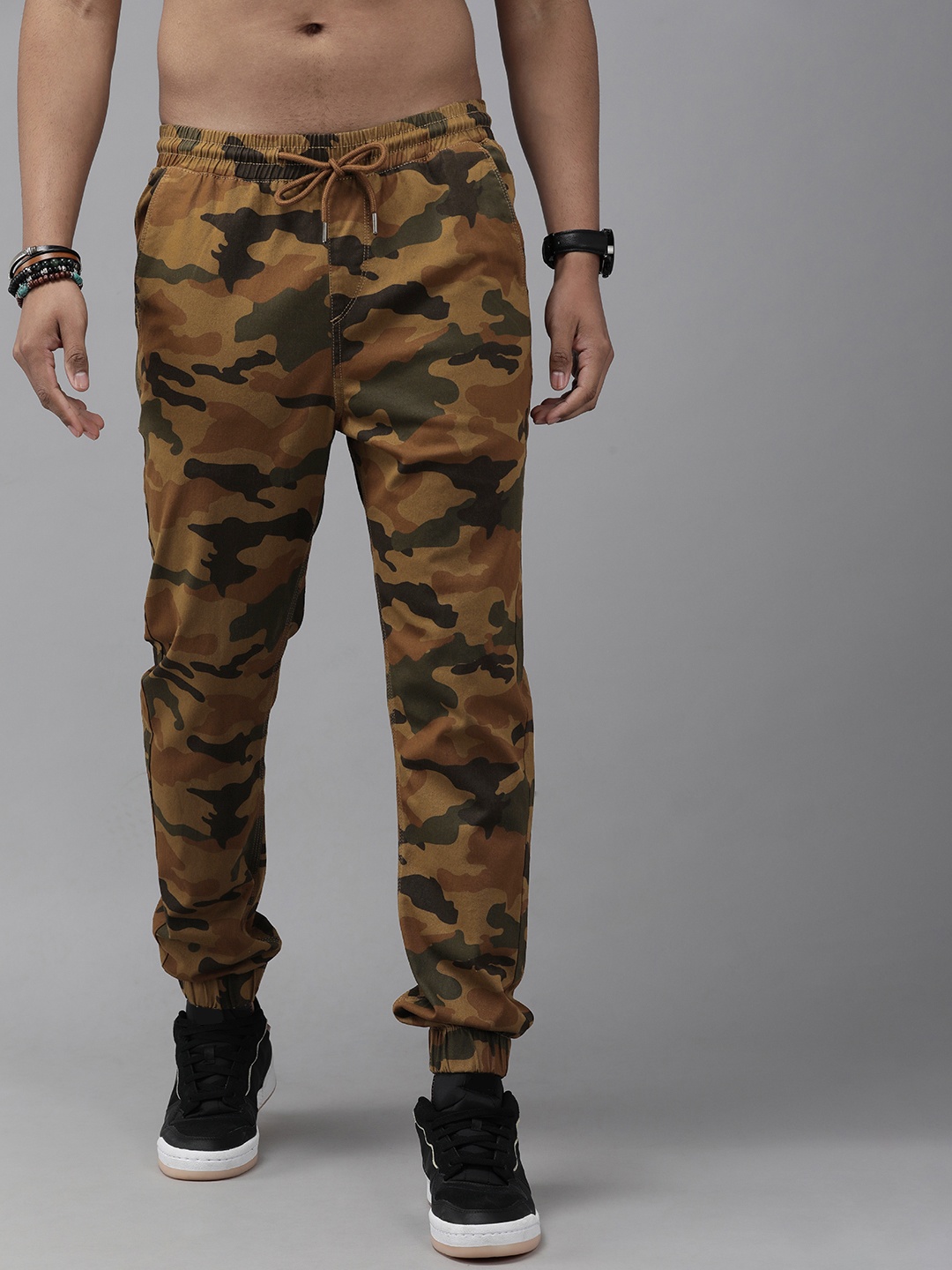 

Roadster Men Breen Camouflage Printed Easy Wash Joggers Trousers, Mustard