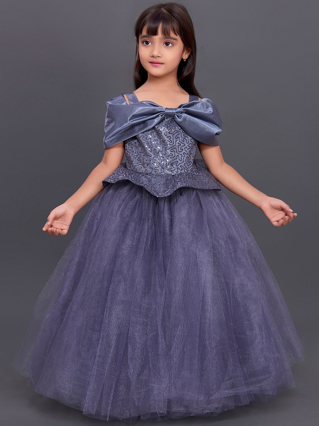 

Pink Chick Girls Grey & Silver-Toned Embellished Sequined Satin Peplum Dress