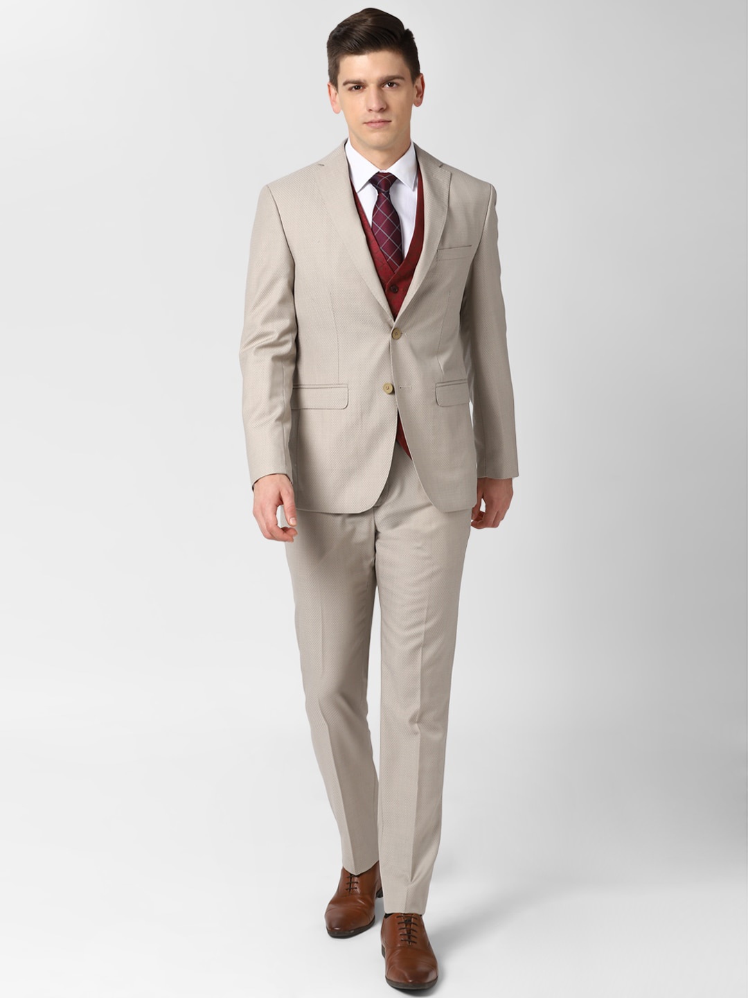

Peter England Elite Men Beige & Red Self Design Single-Breasted Formal 3-Piece Suit