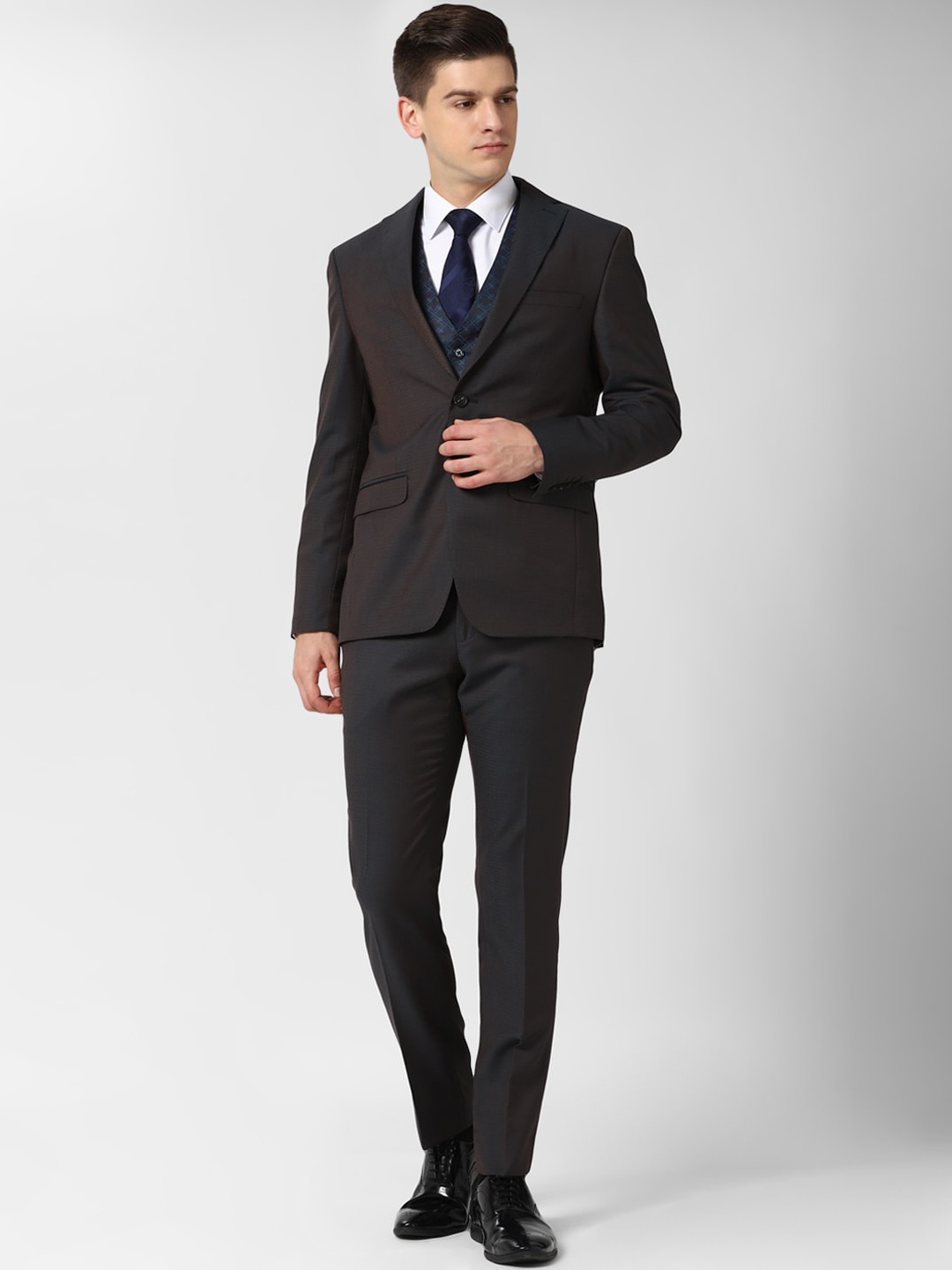 

Peter England Elite Men Brown 3 Piece Textured Slim Fit Single-Breasted Formal Suit