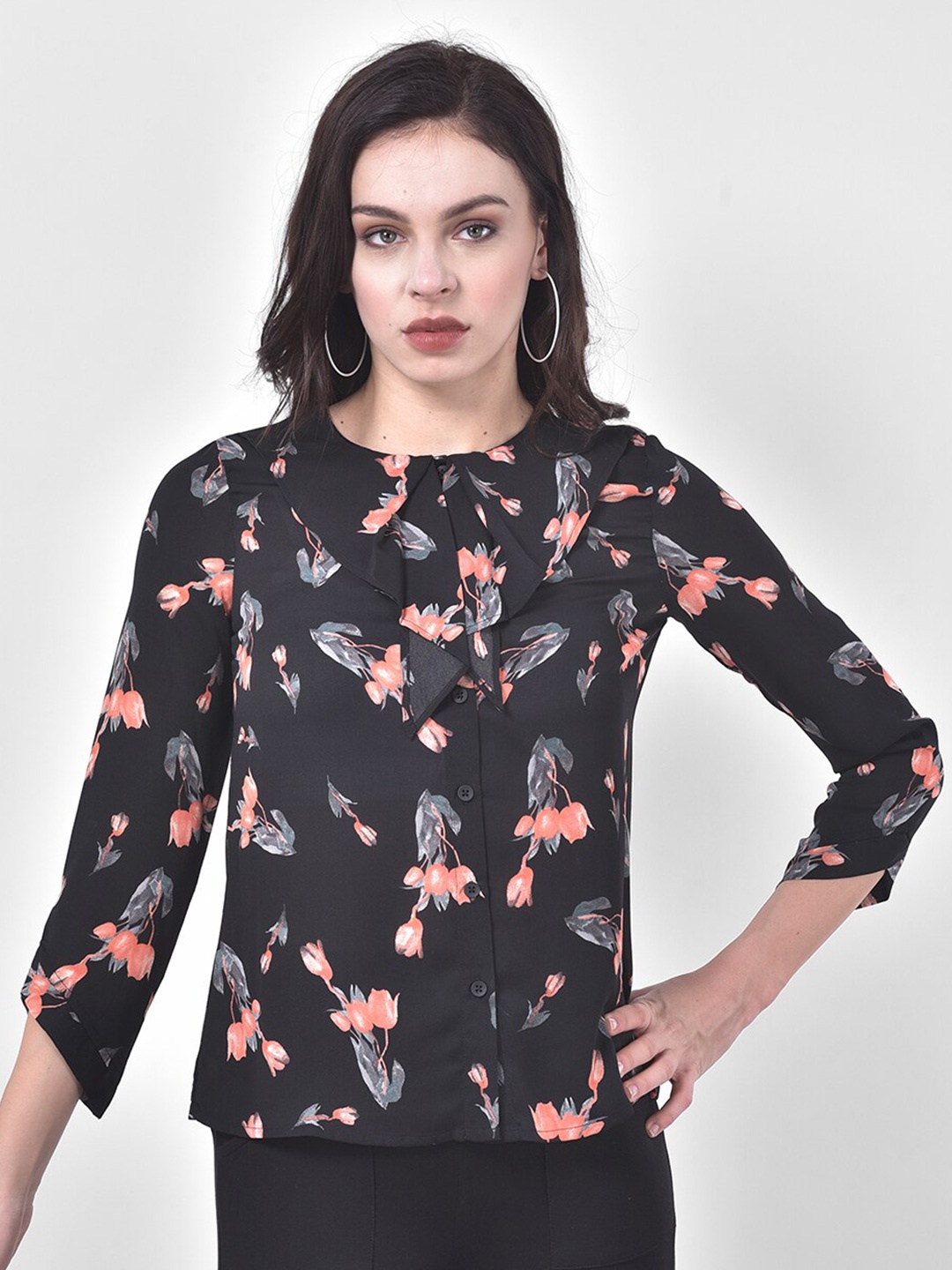 

Latin Quarters Black Floral Ruffle Neck Regular Top