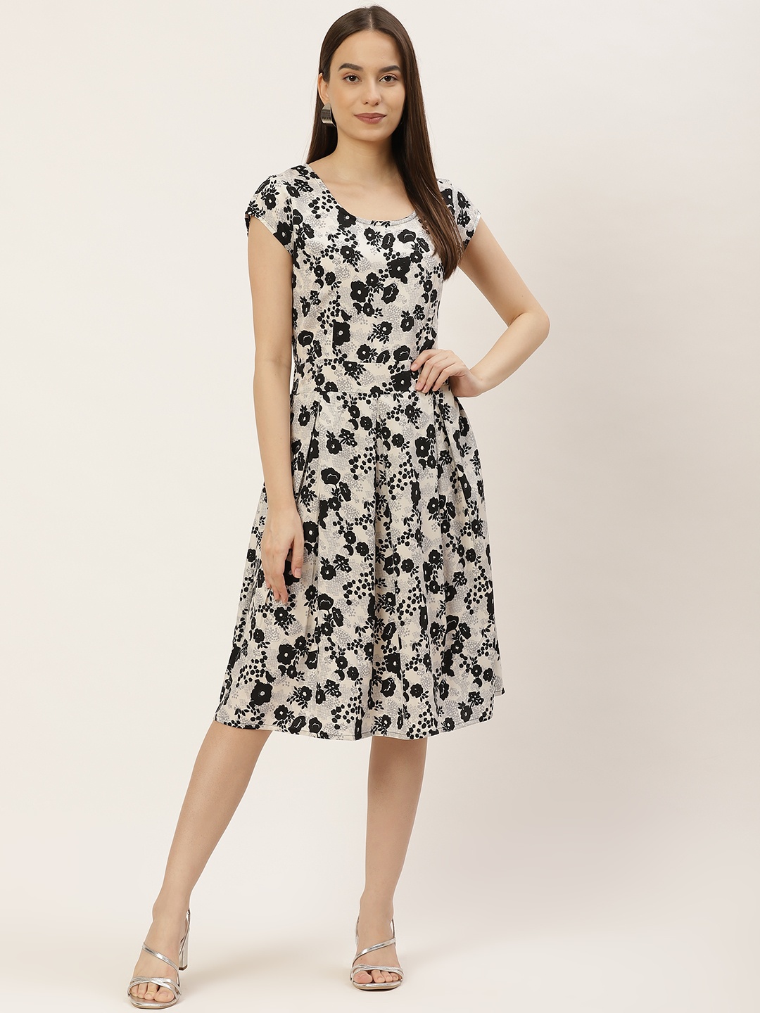 

WISSTLER Off White & Black Floral Crepe Dress