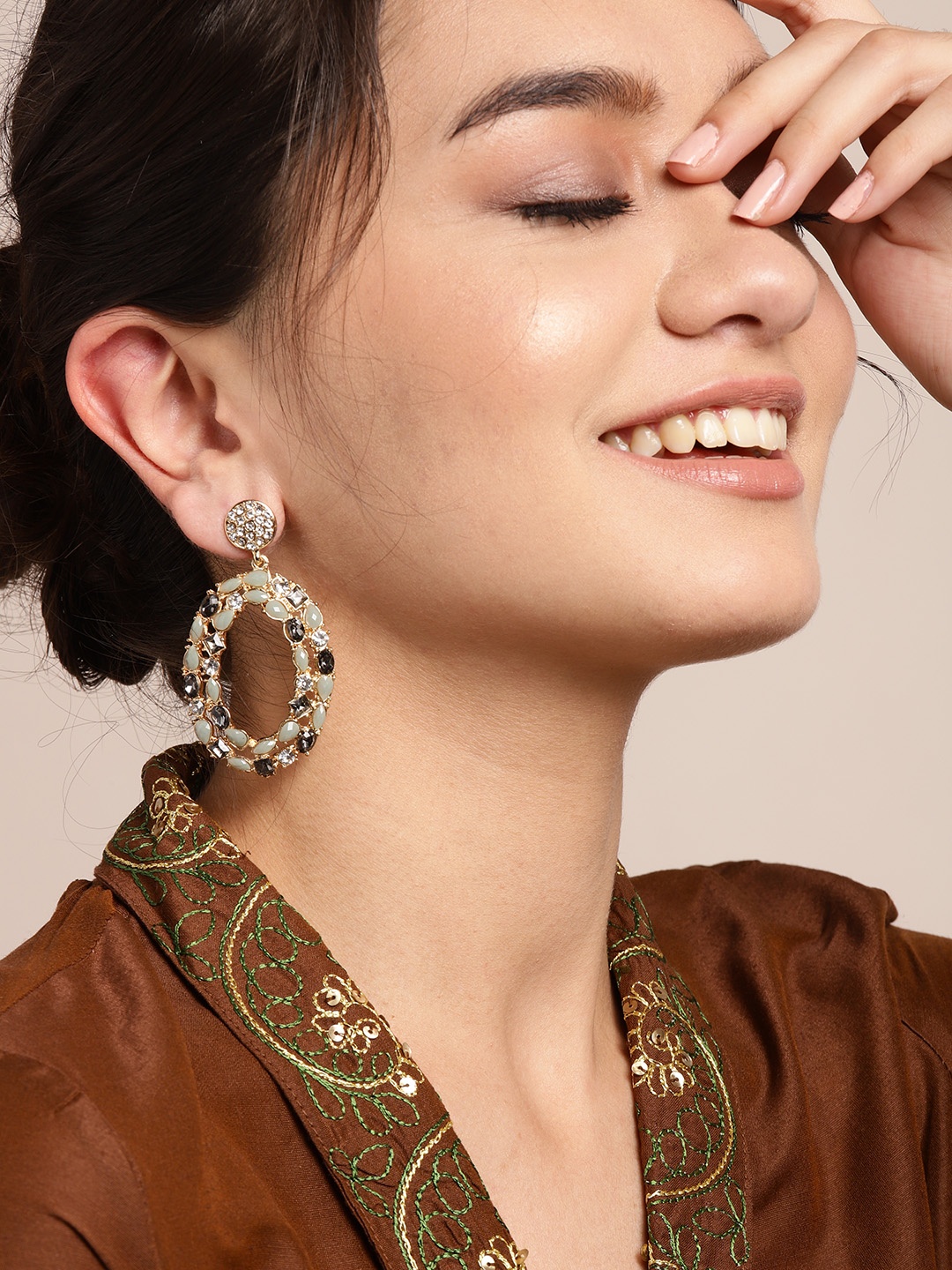 

Sangria Grey & Gold-Toned Stone Studded Oval Drop Earrings