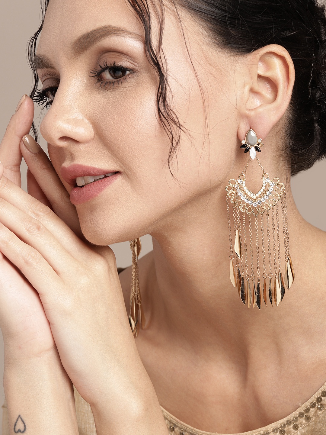 

Sangria Gold-Toned & Grey Contemporary Studded & Beaded Drop Earrings