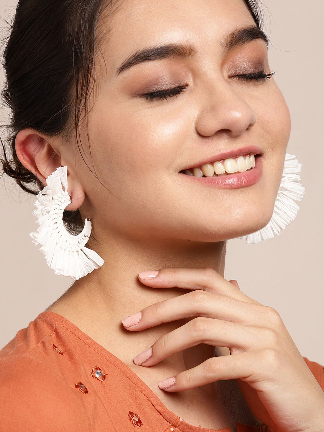 

Sangria White Crescent Shaped Tasselled Half Hoop Earrings