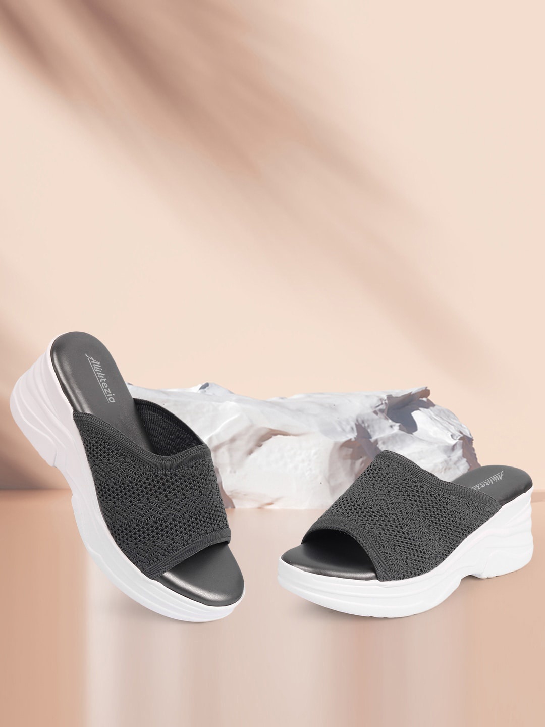 

Alishtezia Grey PU Block Sandals Heels