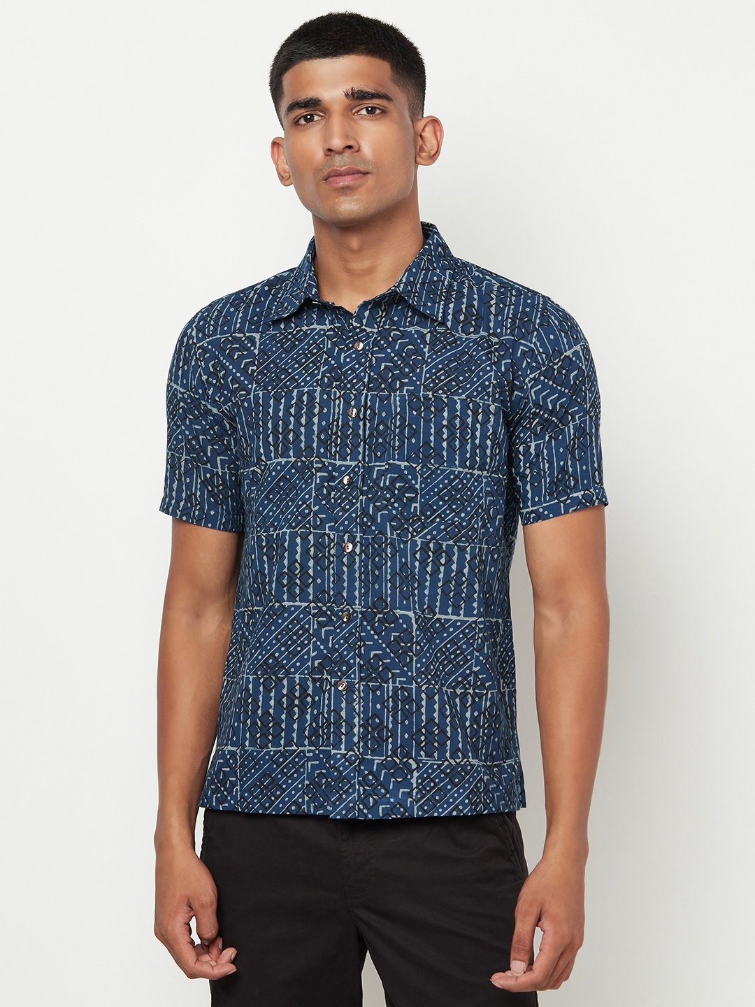 

Fabindia Men Navy Blue & Off White Geometric Handblock Print Cotton Shirt