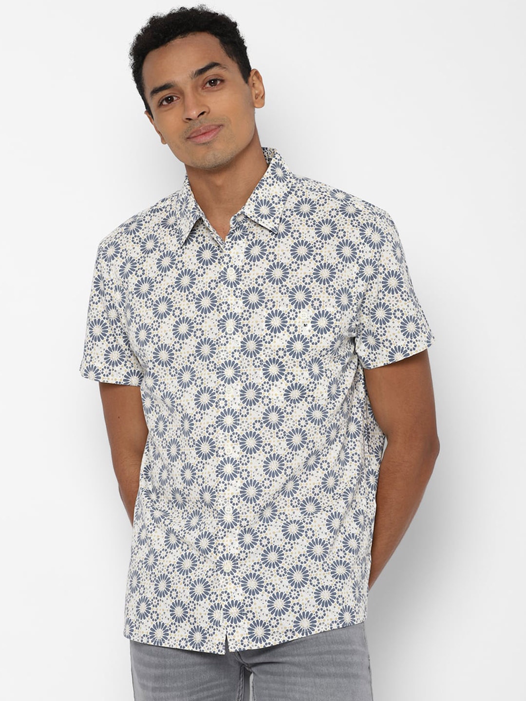 

AMERICAN EAGLE OUTFITTERS Men Grey Opaque Printed Pure Cotton Casual Shirt