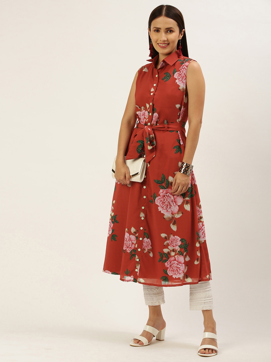 

Ethnovog Women Orange Green Floral Printed Floral Georgette Kurta